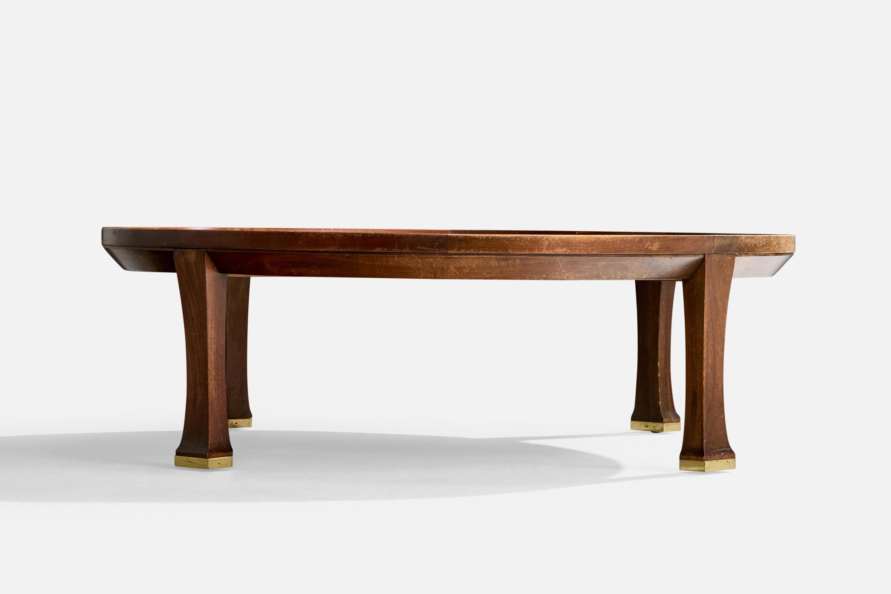 American Michael Taylor, Coffee Table, Walnut, Brass, USA, 1950s For Sale