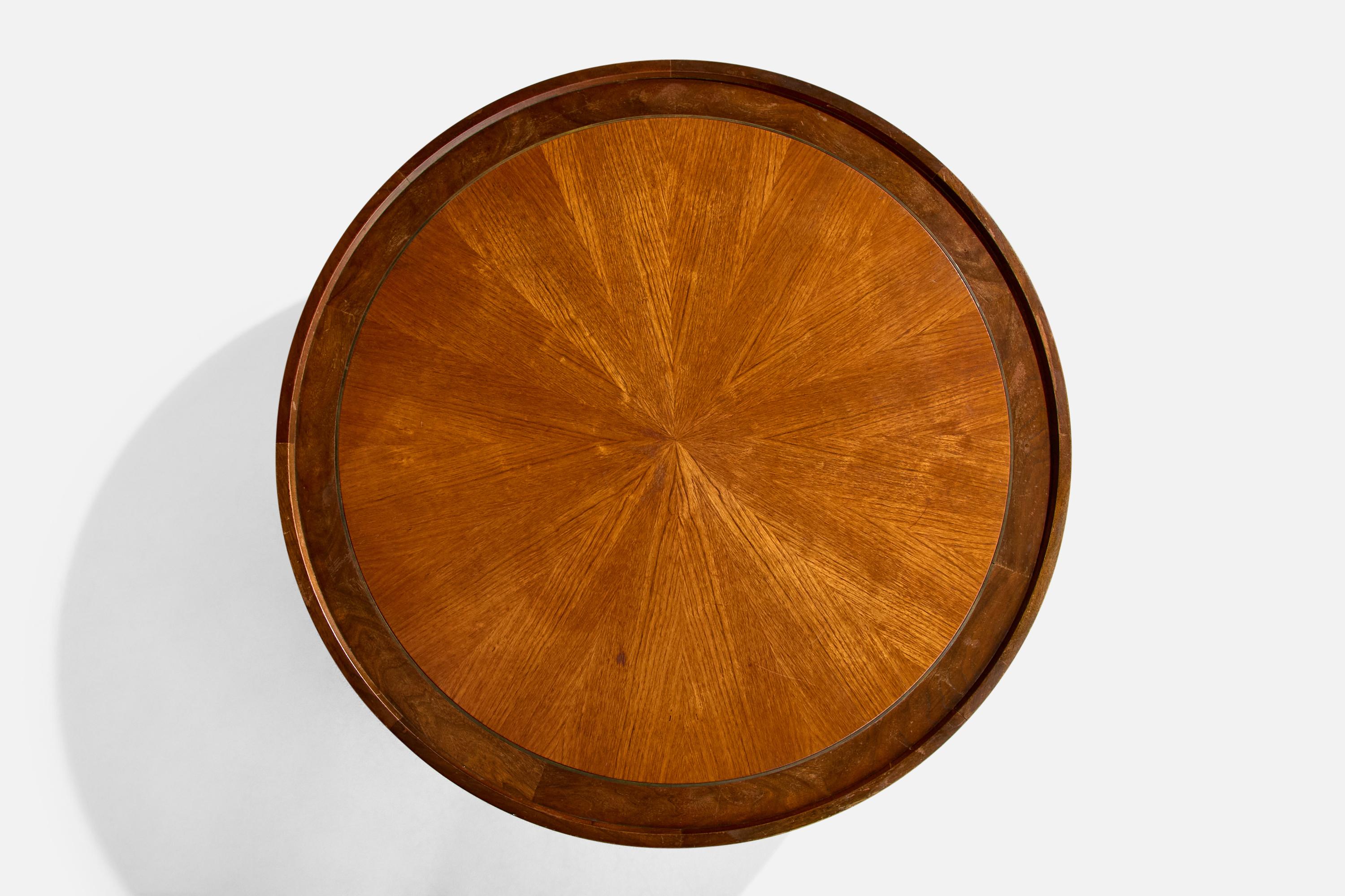 Michael Taylor, Coffee Table, Walnut, Brass, USA, 1950s In Good Condition For Sale In High Point, NC