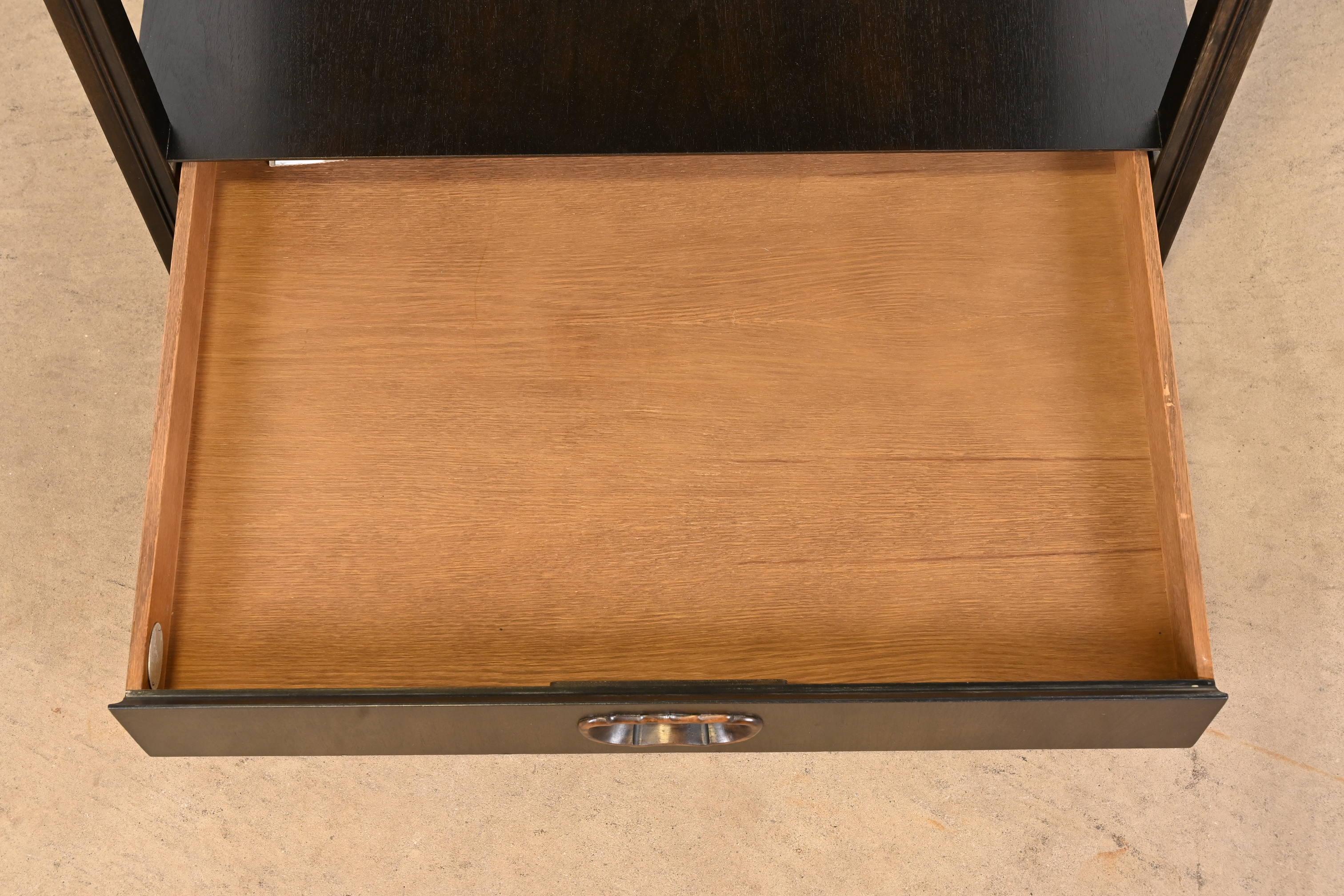 Table de cocktail ou table d'appoint en bois de rose de style chinoiserie Michael Taylor pour Baker en vente 6