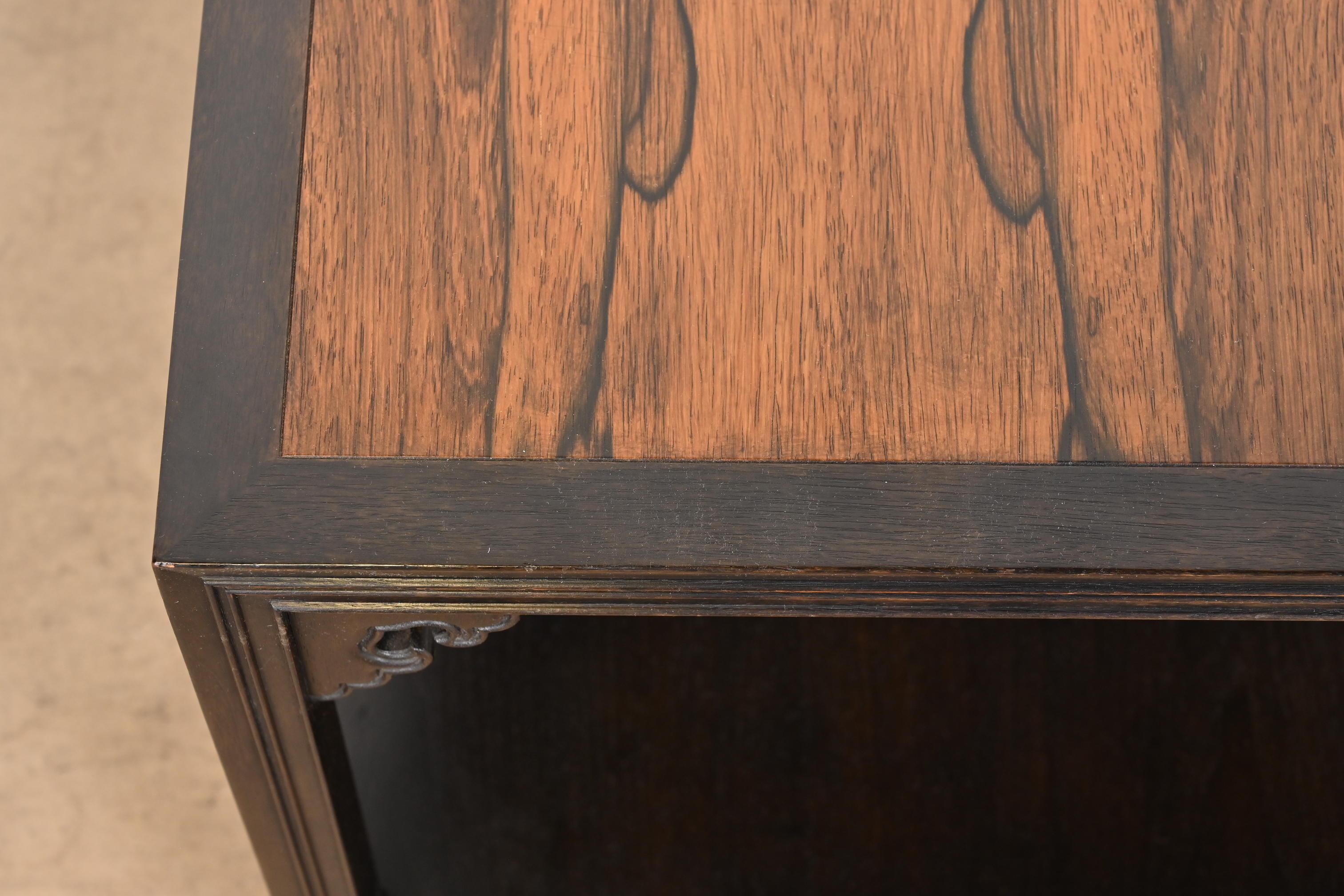Table de cocktail ou table d'appoint en bois de rose de style chinoiserie Michael Taylor pour Baker en vente 2