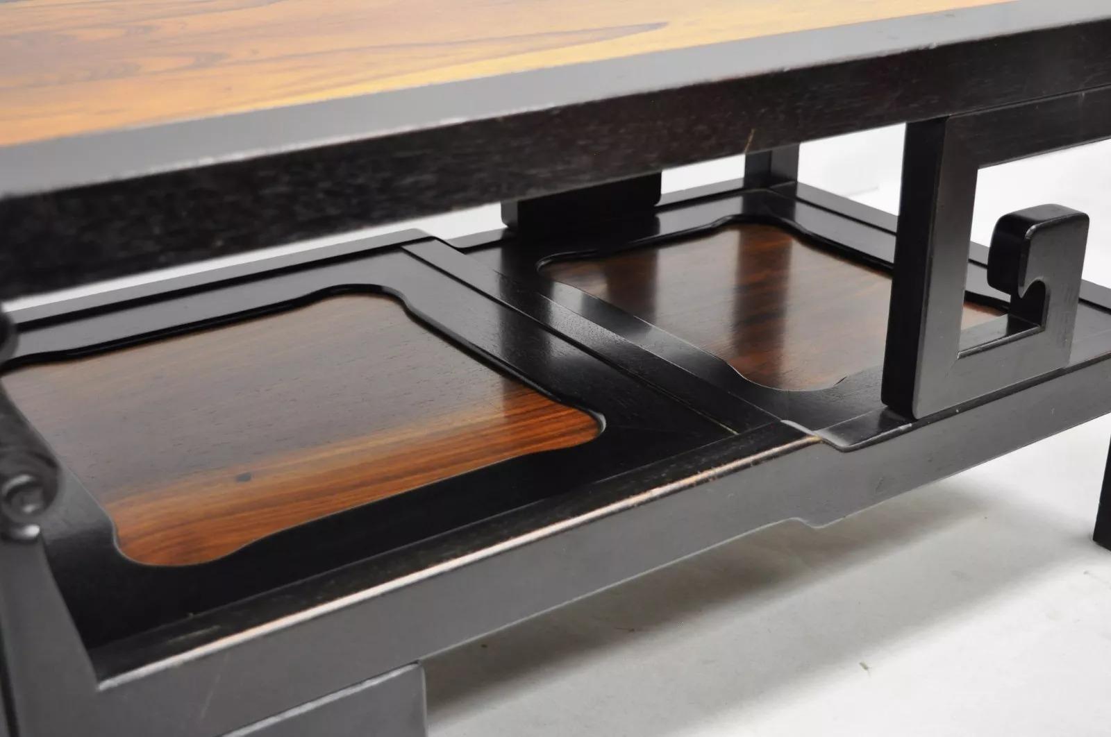 Michael Taylor pour Baker Chinoiserie Rosewood Greek Key table basse noire en vente 3