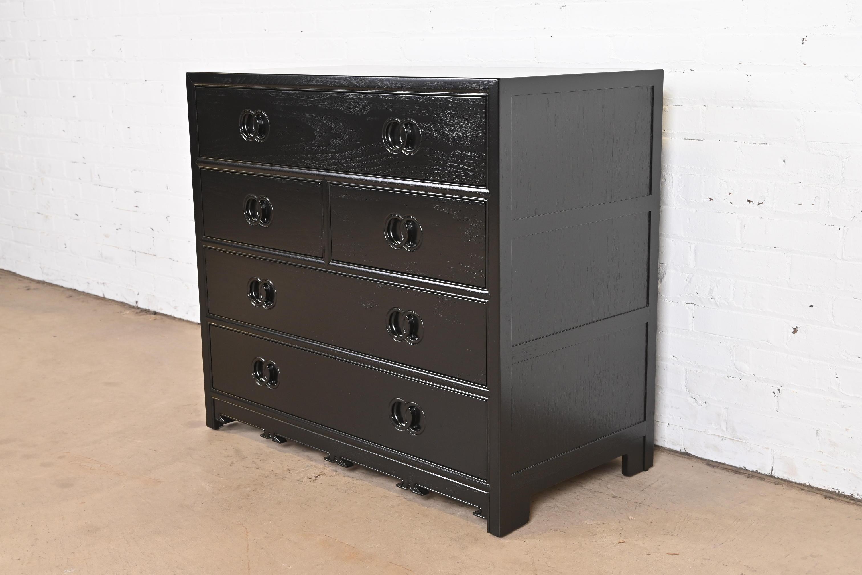 A stunning mid-century modern Hollywood Regency chinoiserie 5-drawer dresser or chest of drawers

By Michael Taylor for Baker Furniture, 