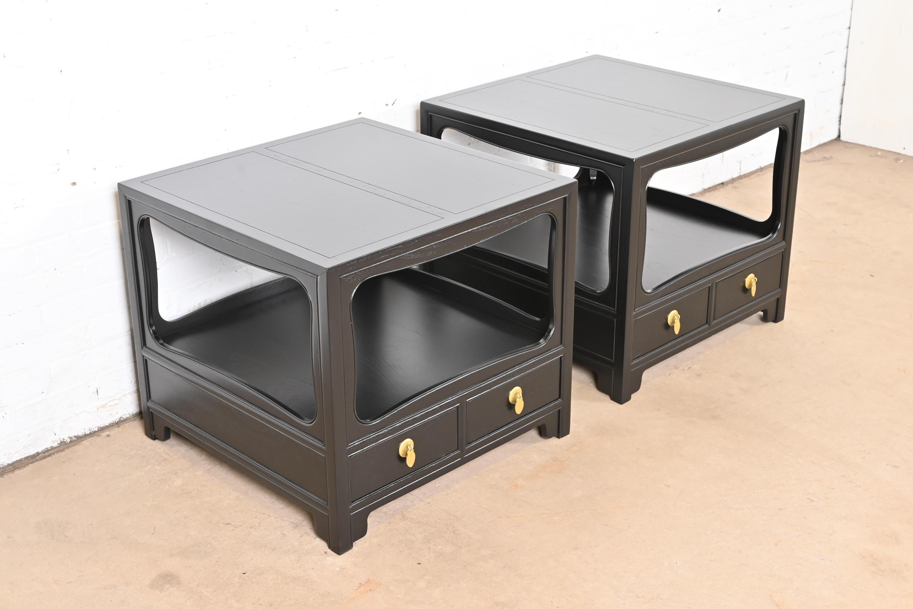 Hollywood Regency Michael Taylor for Baker Far East Collection Black Lacquered Nightstands For Sale