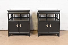 Michael Taylor for Baker Collection Far East Tables de nuit laquées noires, paire