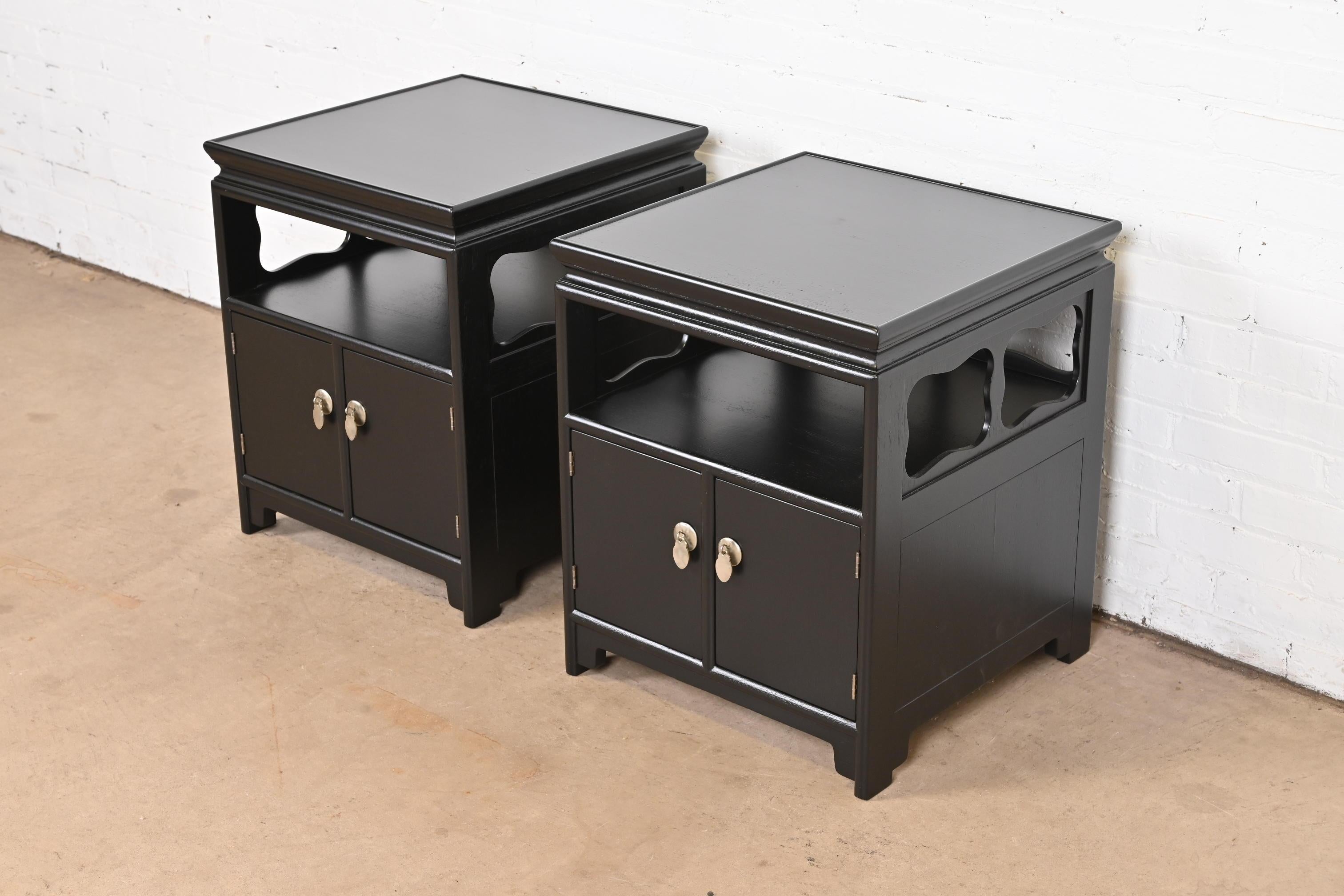 Mid-Century Modern Michael Taylor for Baker Far East Collection Black Lacquered Nightstands, Pair For Sale