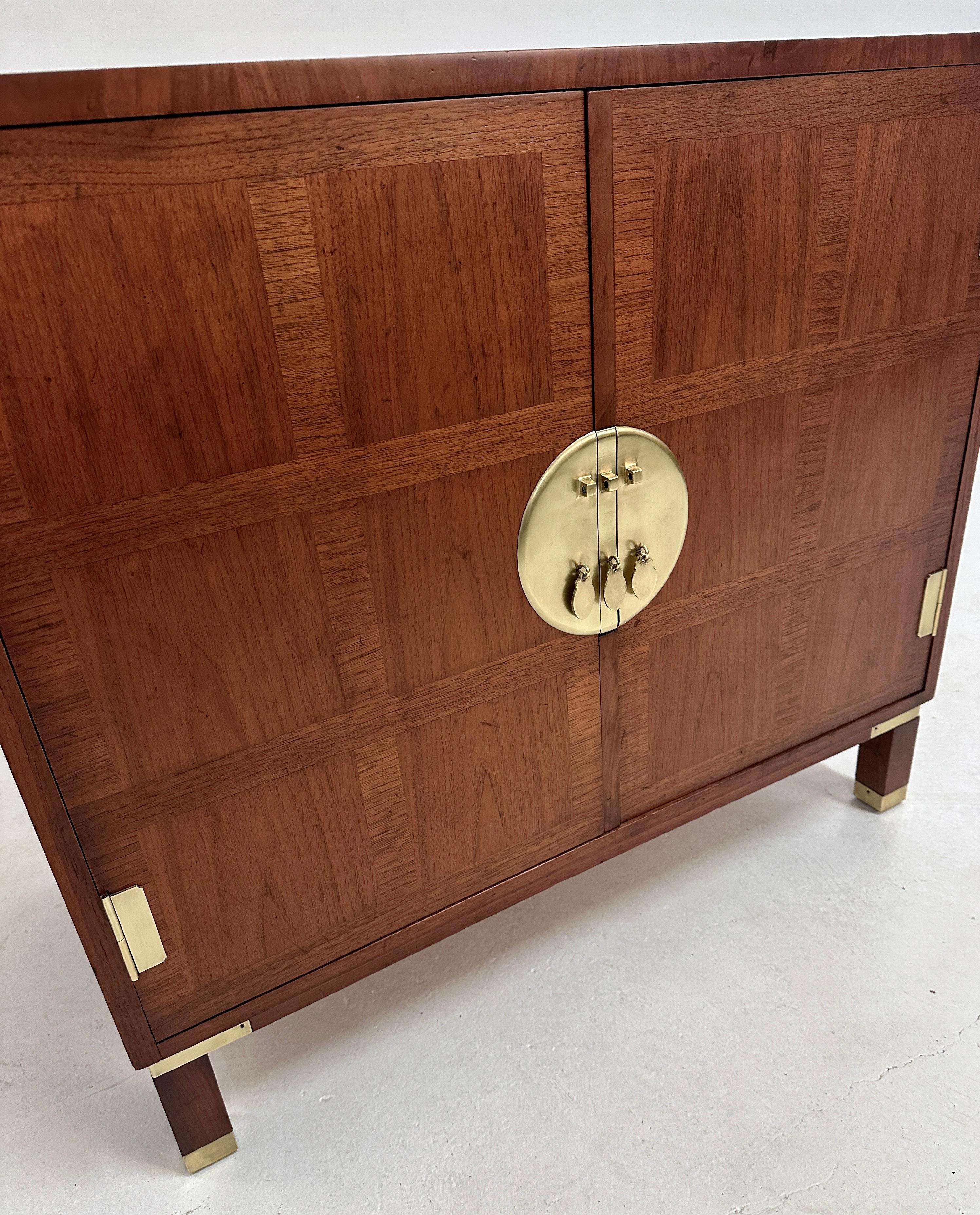 Noce Mobile Baker Far East Collection di Michael Taylor, USA c 1970 in vendita