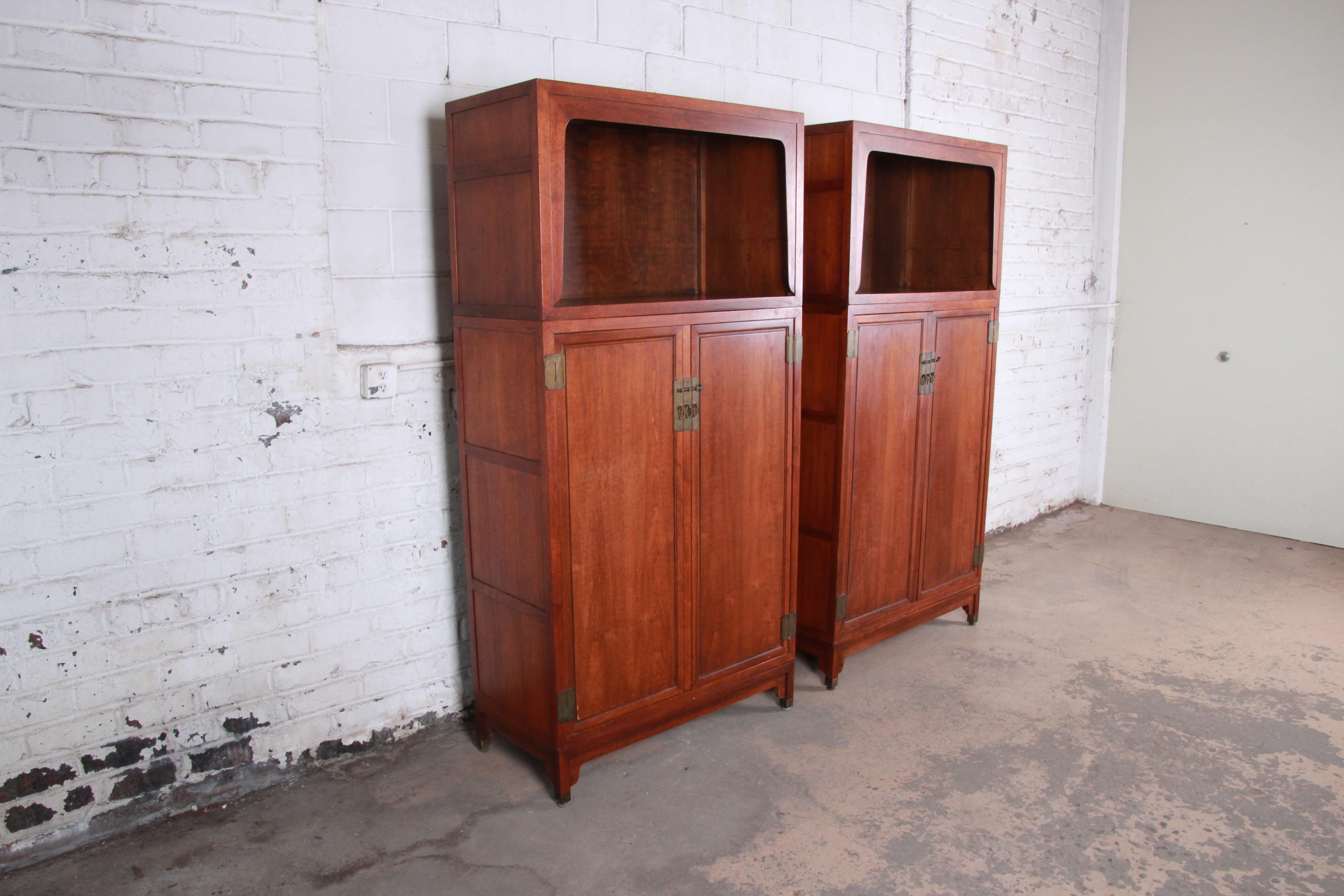 A gorgeous pair of Mid-Century Modern Hollywood Regency chinoiserie bookcases or wall units

Designed by Michael Taylor for Baker Furniture 