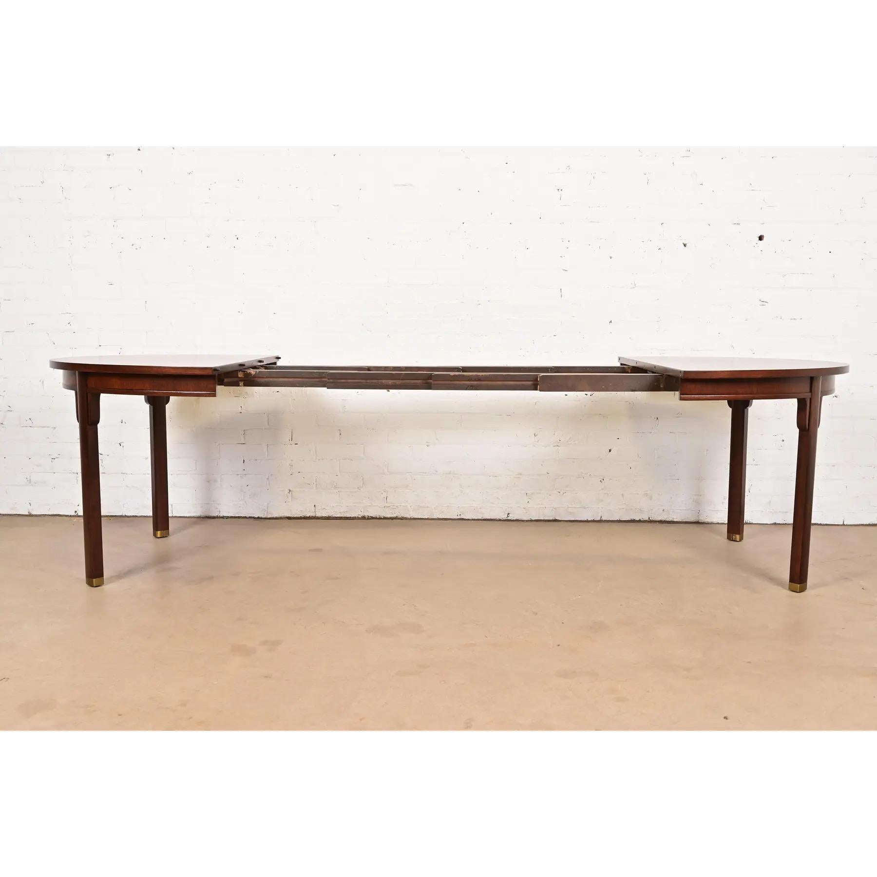 Michael Taylor para Baker Far East Collection Mesa de comedor de nogal, repintada en venta 1