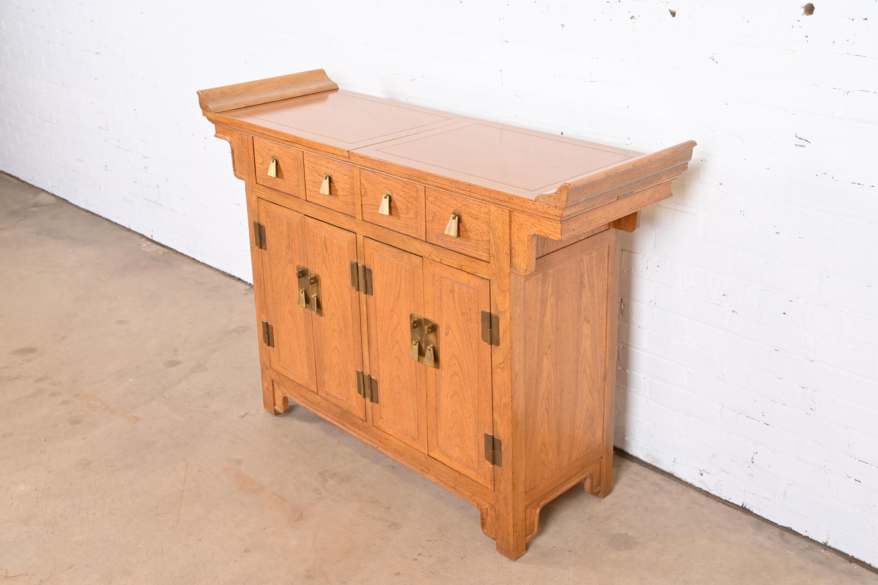 Michael Taylor for Baker Furniture Chinoiserie Elm Wood Sideboard or Bar Cabinet In Good Condition For Sale In South Bend, IN