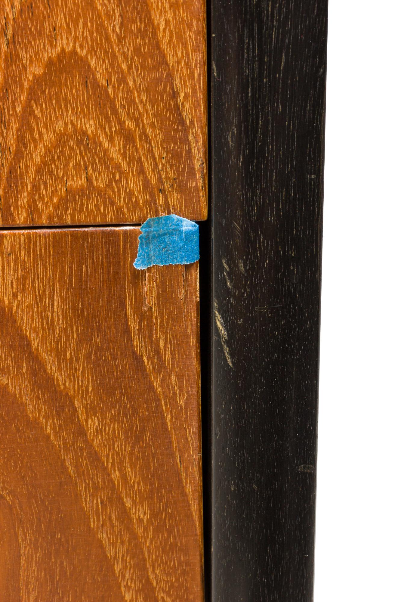Michael Taylor para Baker Furniture Co. 6 Cajones de madera de nogal y tirador anular en venta 10