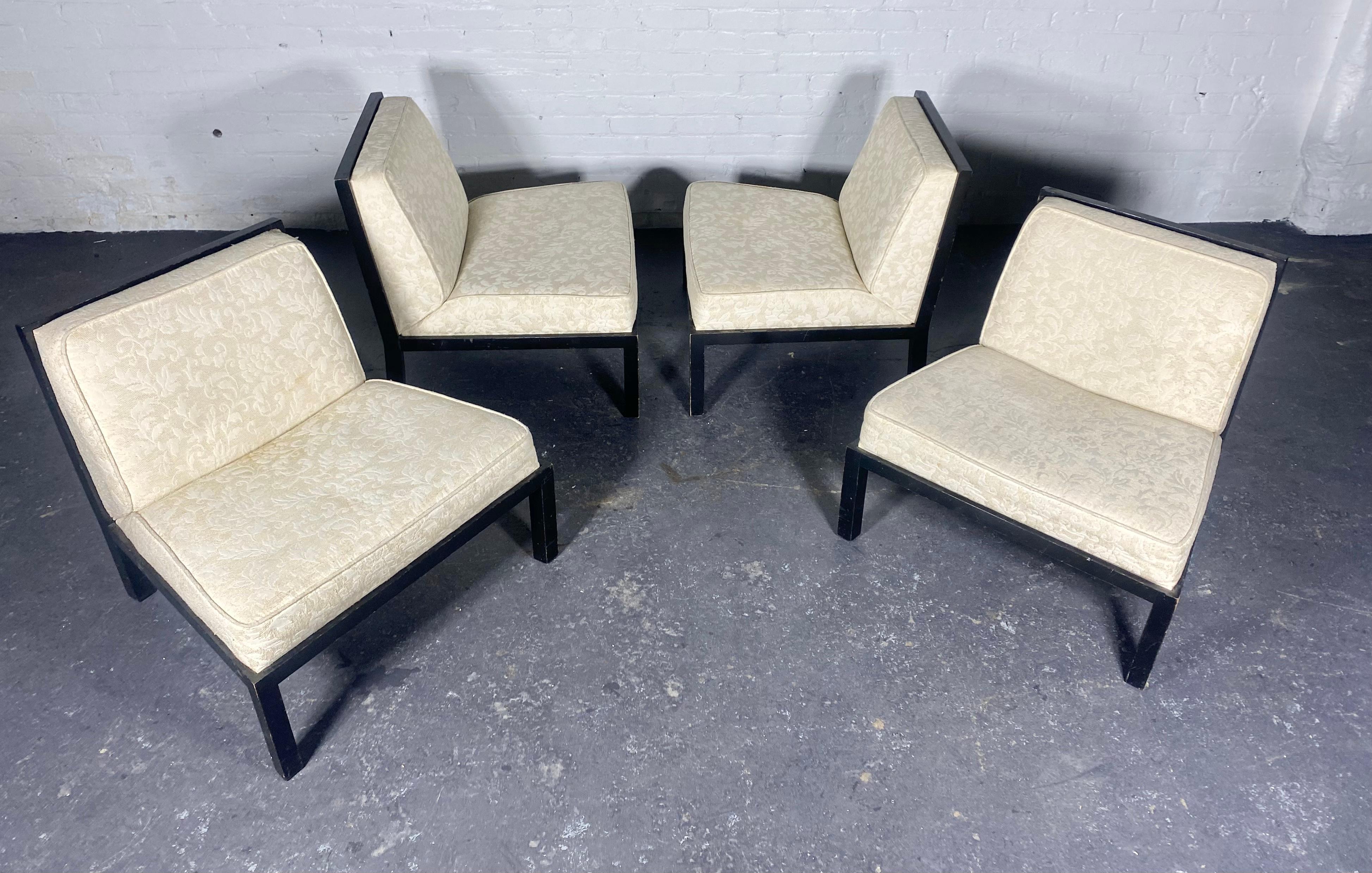 American  Michael Taylor for Baker Furniture Co. Slipper Chairs, Classic Modern Design For Sale