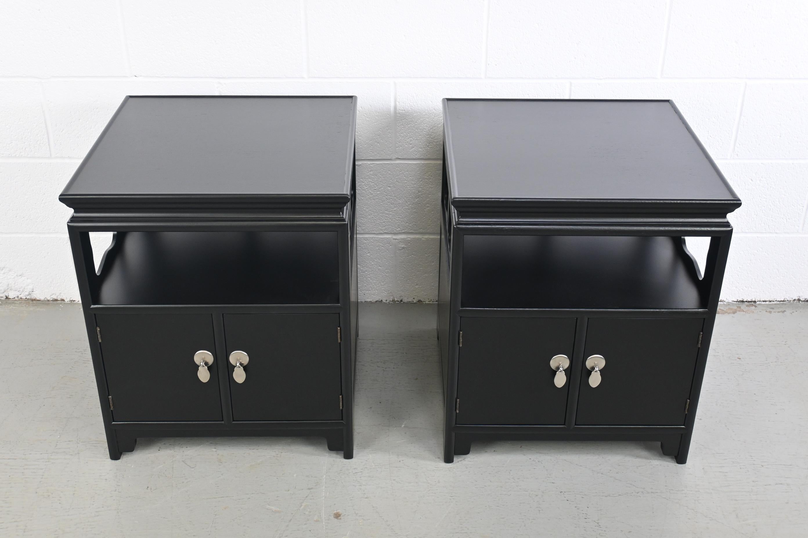 Michael Taylor for Baker Furniture Far East Black Lacquered Pair of Nightstands In Excellent Condition For Sale In Morgan, UT