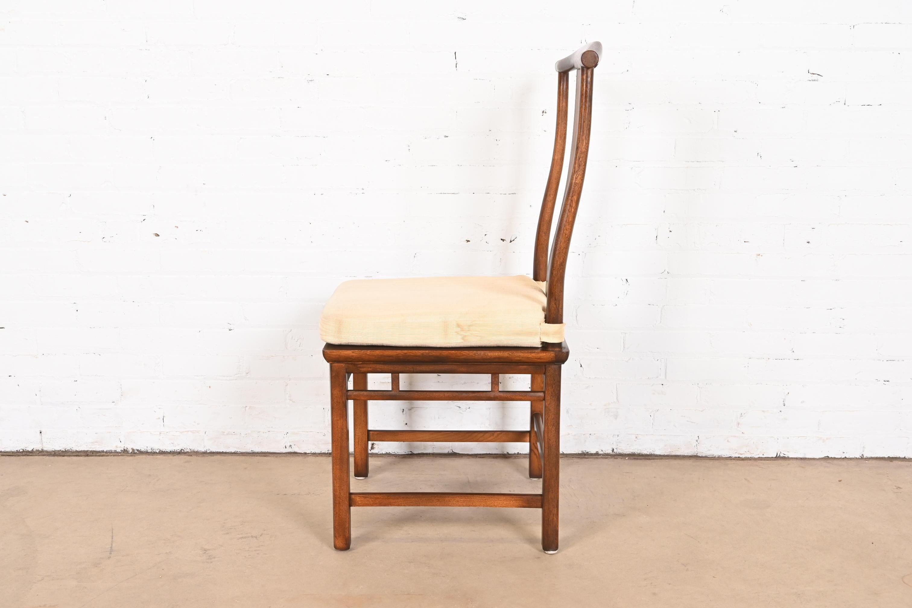 Michael Taylor pour Baker Furniture collection Far East, ensemble de six chaises de salle à manger en vente 7
