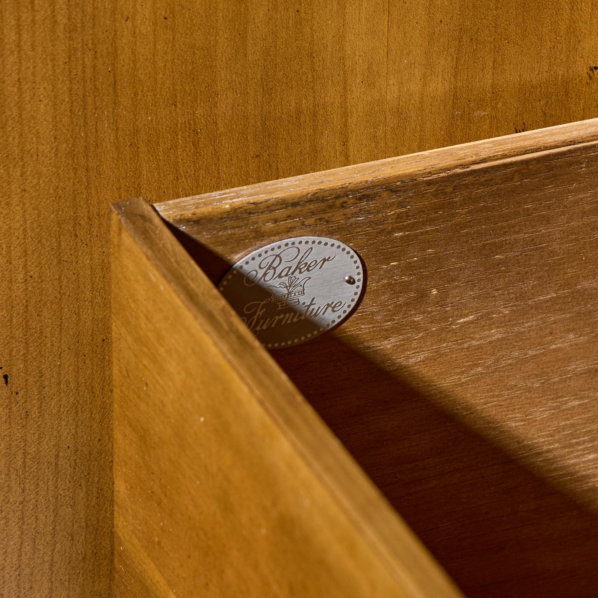 Michael Taylor für Baker Furniture Far East Collection Mid Century Armoire im Angebot 2