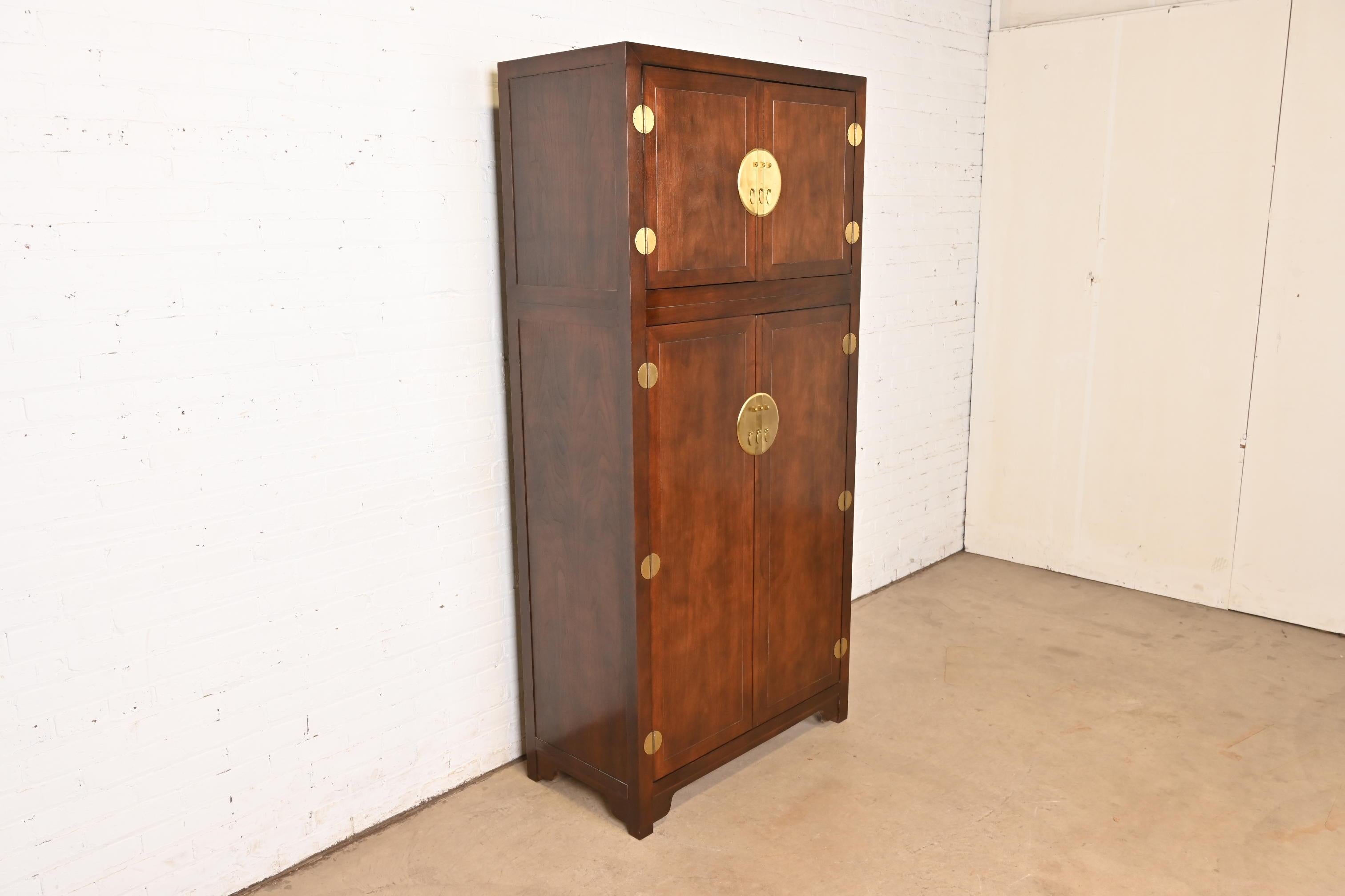 Mid-20th Century Michael Taylor for Baker Furniture Hollywood Regency Chinoiserie Bar Cabinet For Sale