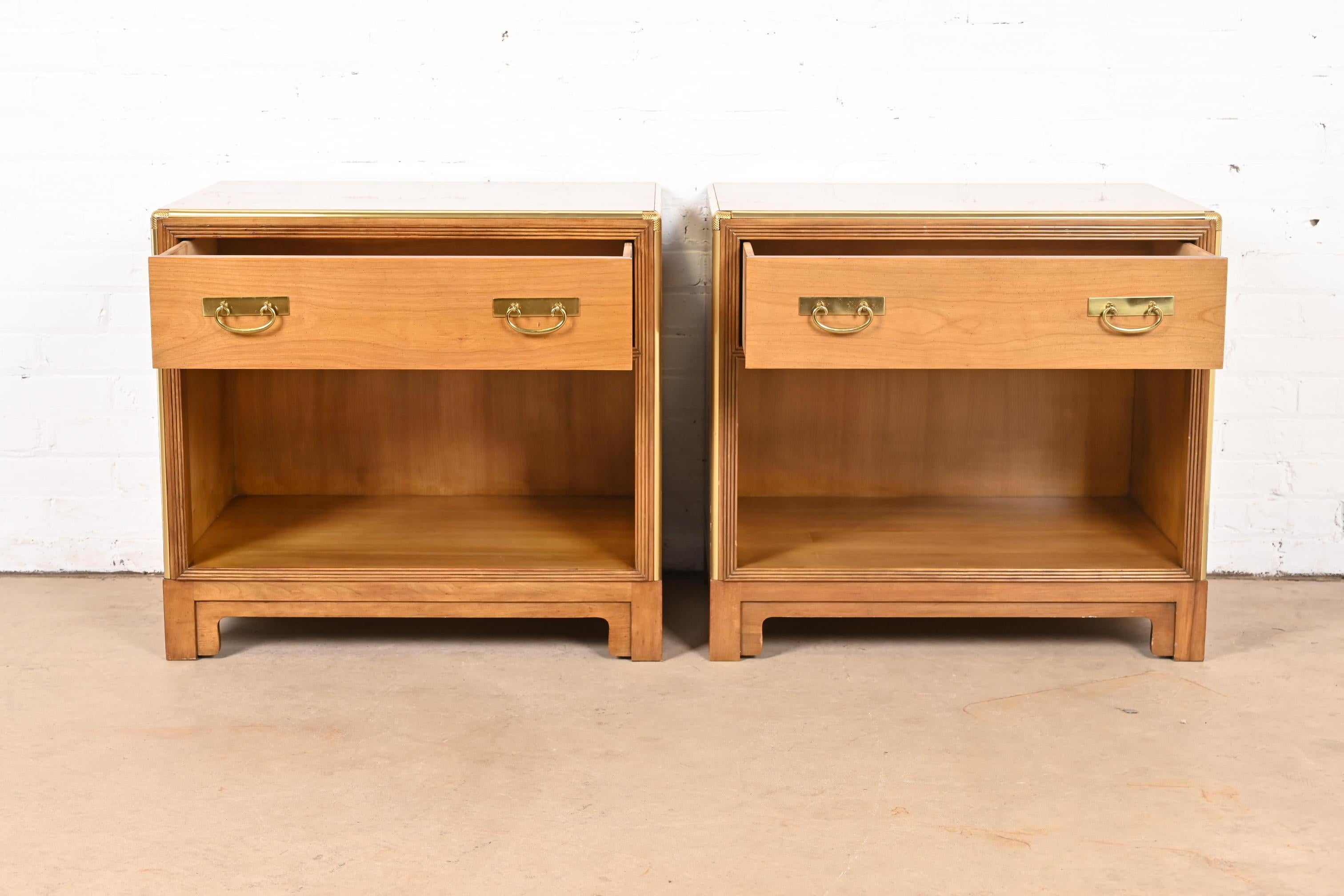 Michael Taylor for Baker Furniture Mid-Century Hollywood Regency Nightstands In Good Condition For Sale In South Bend, IN