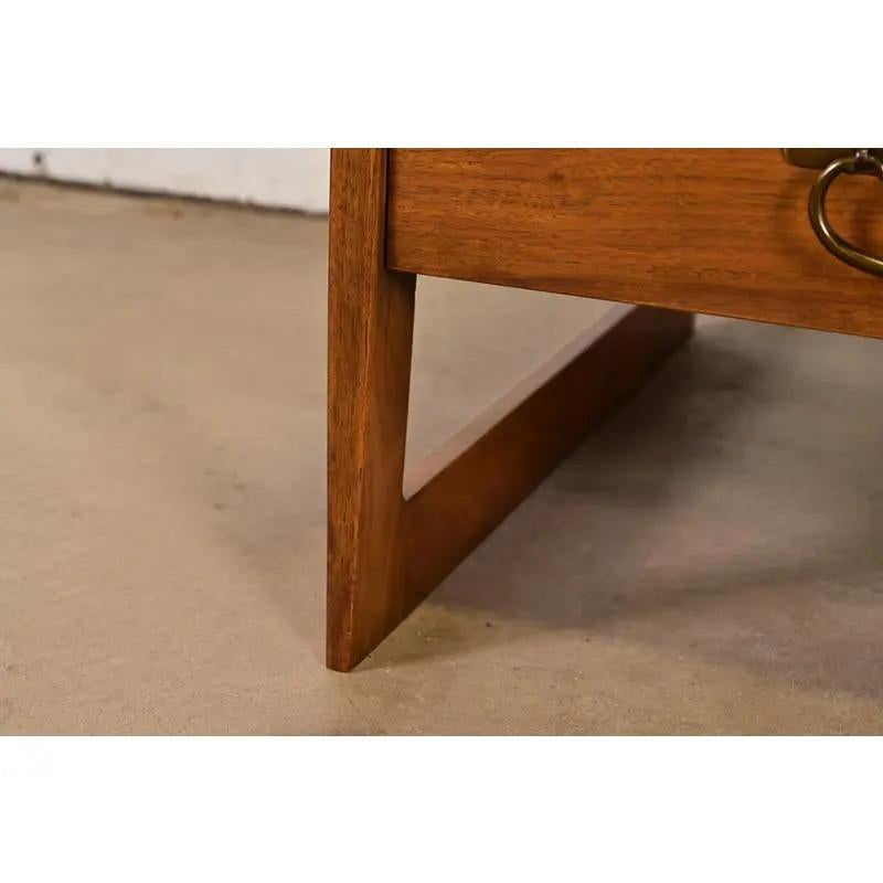 Table d'appoint moderne du milieu du siècle, 1960, Michael Taylor for Baker Furniture en vente 5