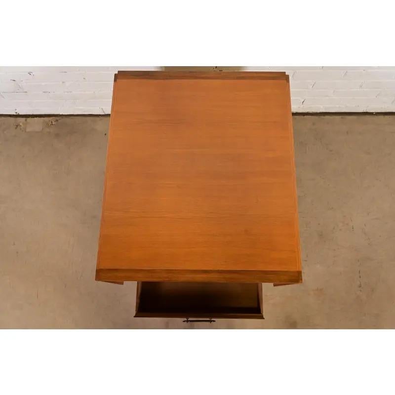 Milieu du XXe siècle Table d'appoint moderne du milieu du siècle, 1960, Michael Taylor for Baker Furniture en vente