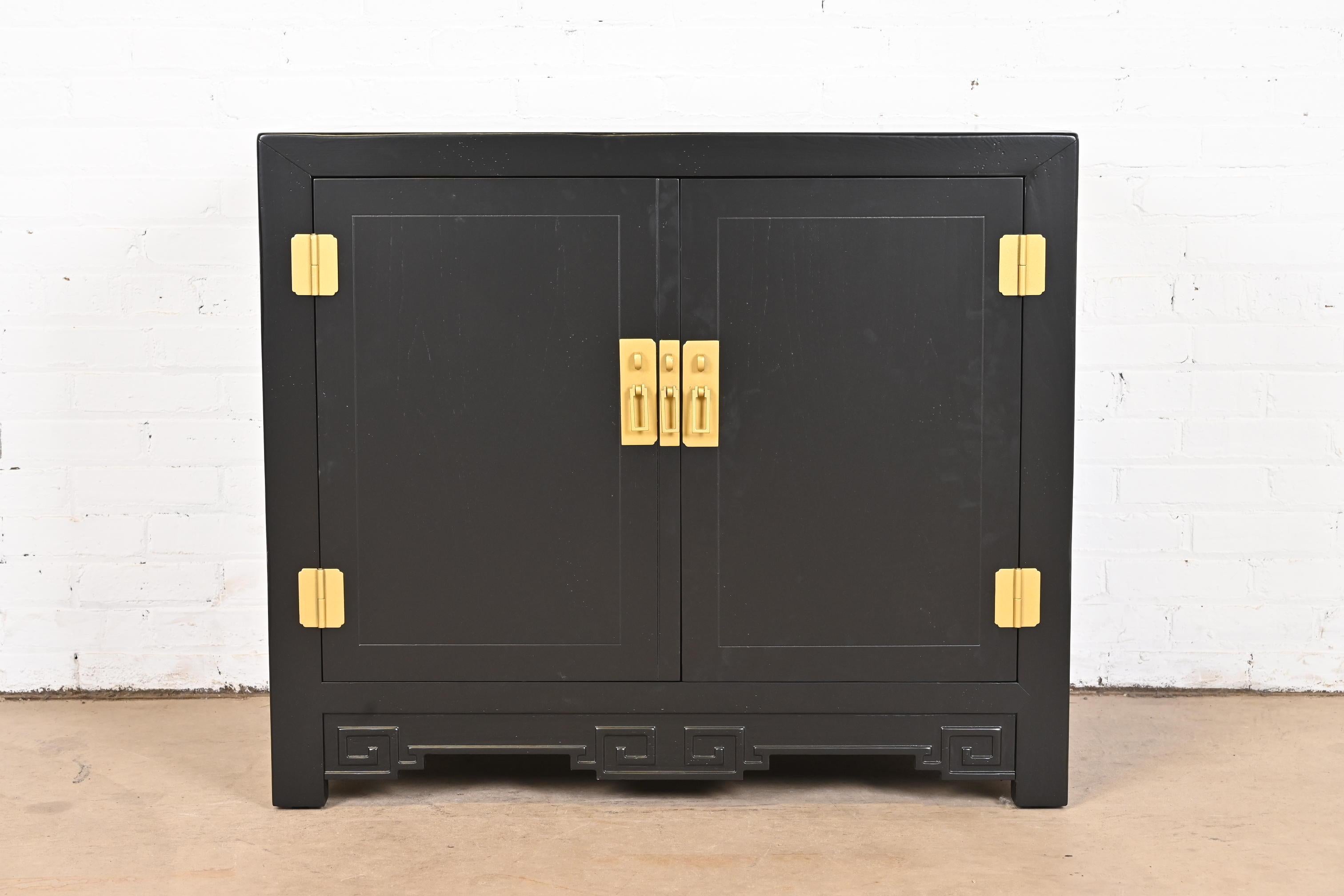 Mid-Century Modern Michael Taylor for Baker Hollywood Regency Black Lacquered Bar Cabinet, Restored For Sale