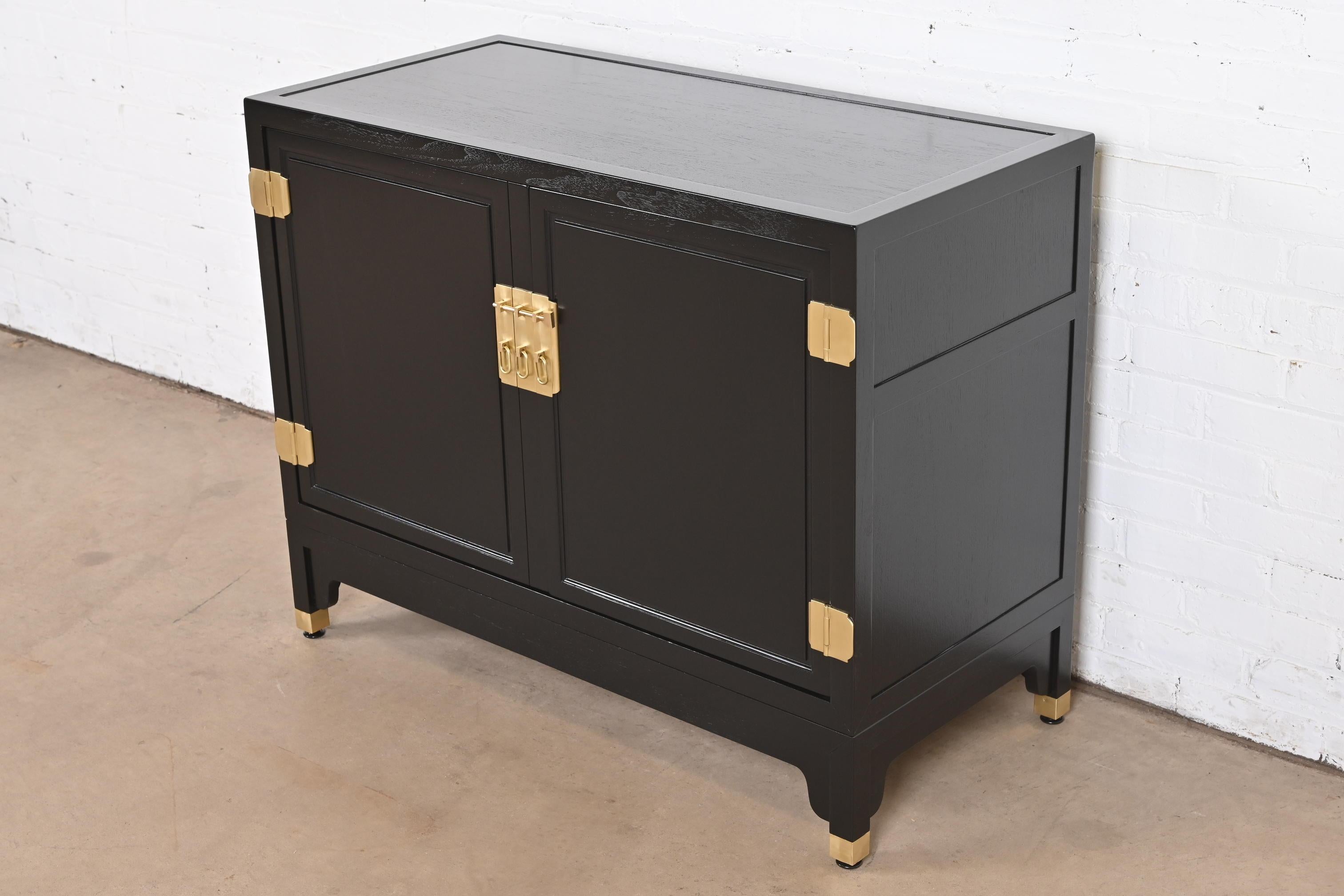 Michael Taylor for Baker Hollywood Regency Black Lacquered Bar Cabinet, Restored In Good Condition For Sale In South Bend, IN
