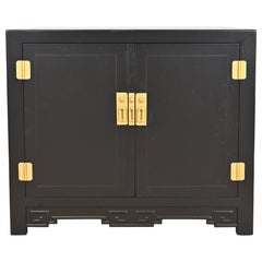 Cabinet de bar laqué noir Michael Taylor for Baker Hollywood Regency, restauré