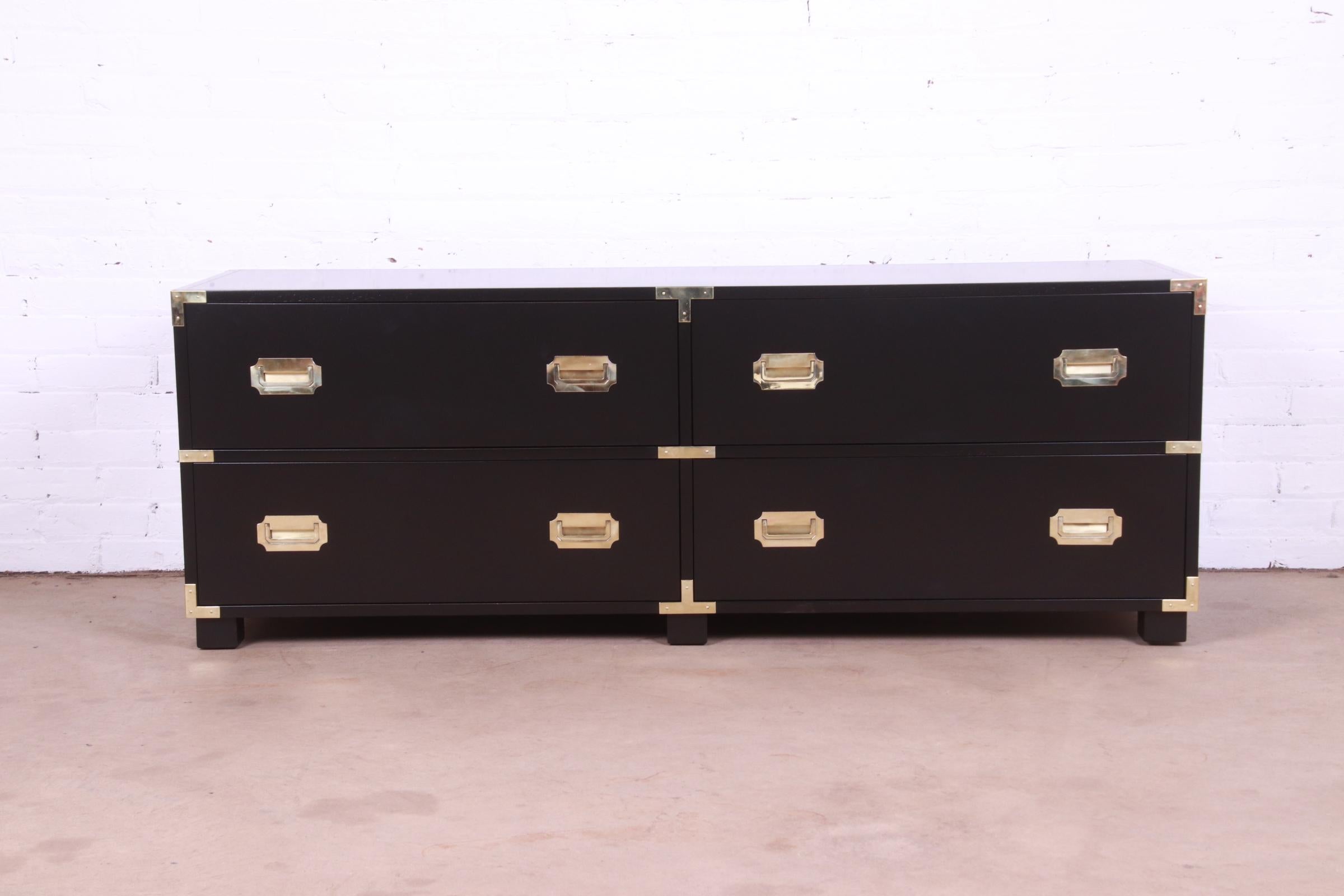 Michael Taylor for Baker Hollywood Regency Black Lacquered Campaign Dresser In Good Condition For Sale In South Bend, IN