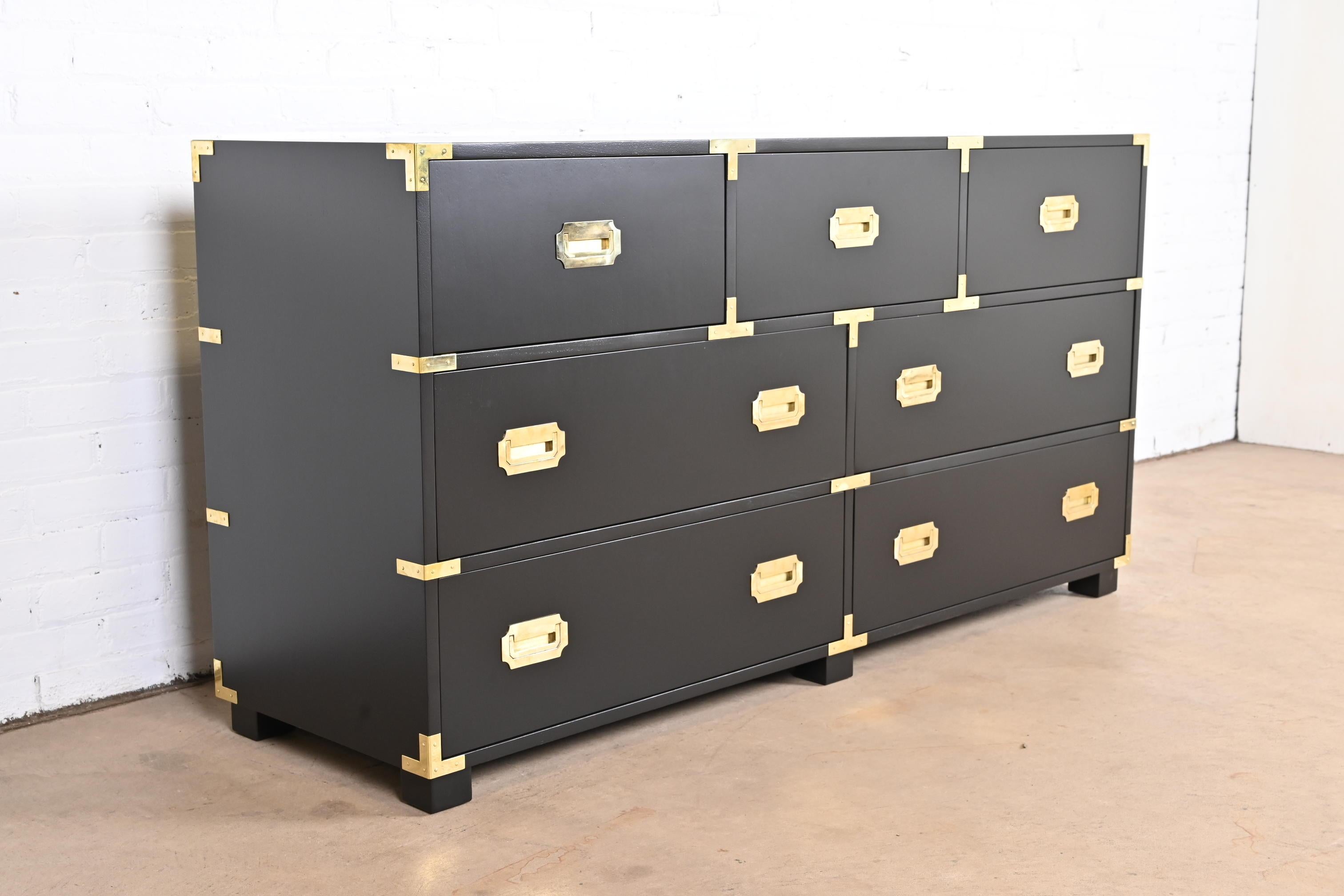 Michael Taylor for Baker Hollywood Regency Black Lacquered Campaign Dresser In Good Condition In South Bend, IN