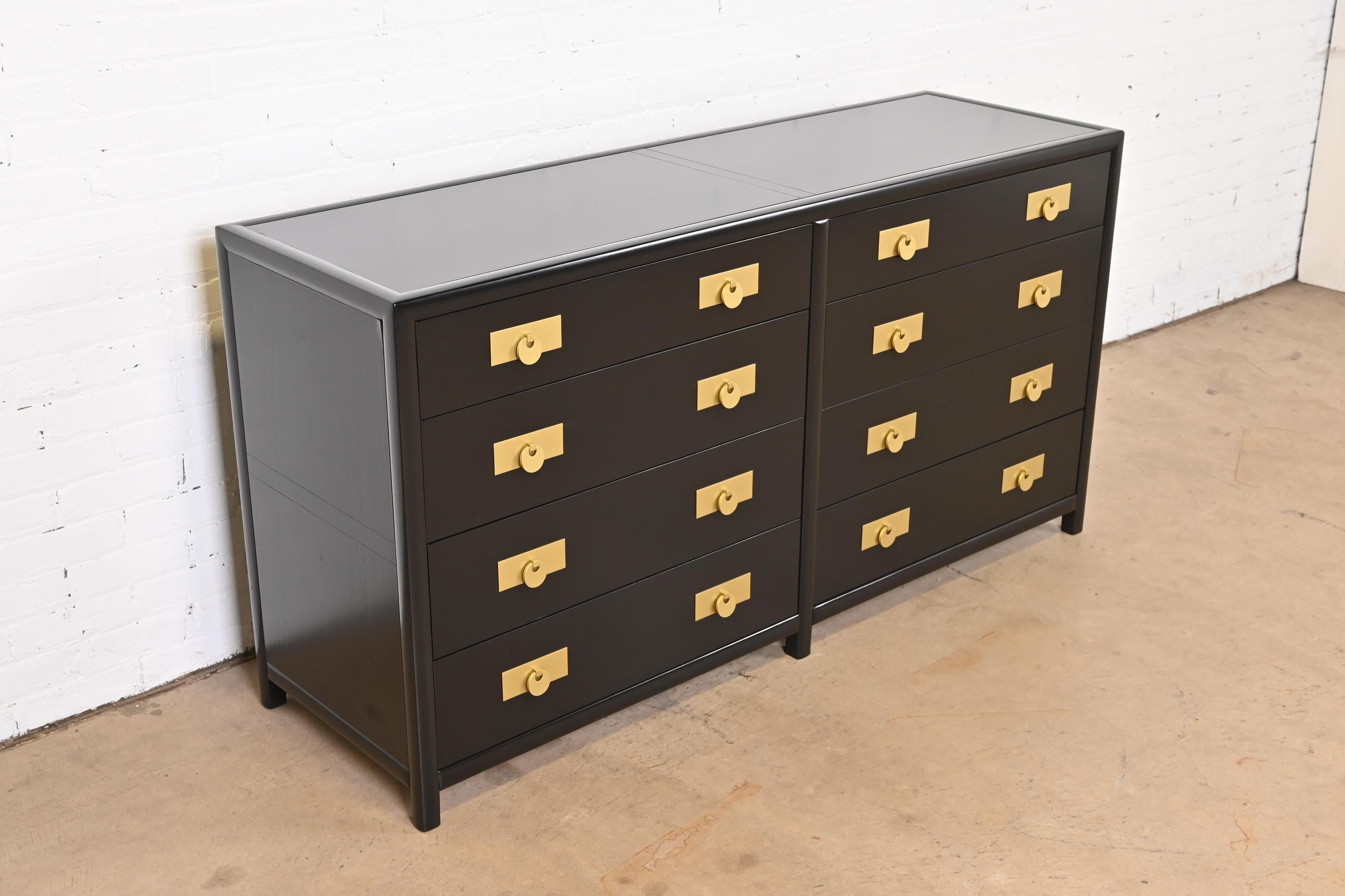 Mid-20th Century Michael Taylor for Baker Hollywood Regency Black Lacquered Dresser, Refinished For Sale