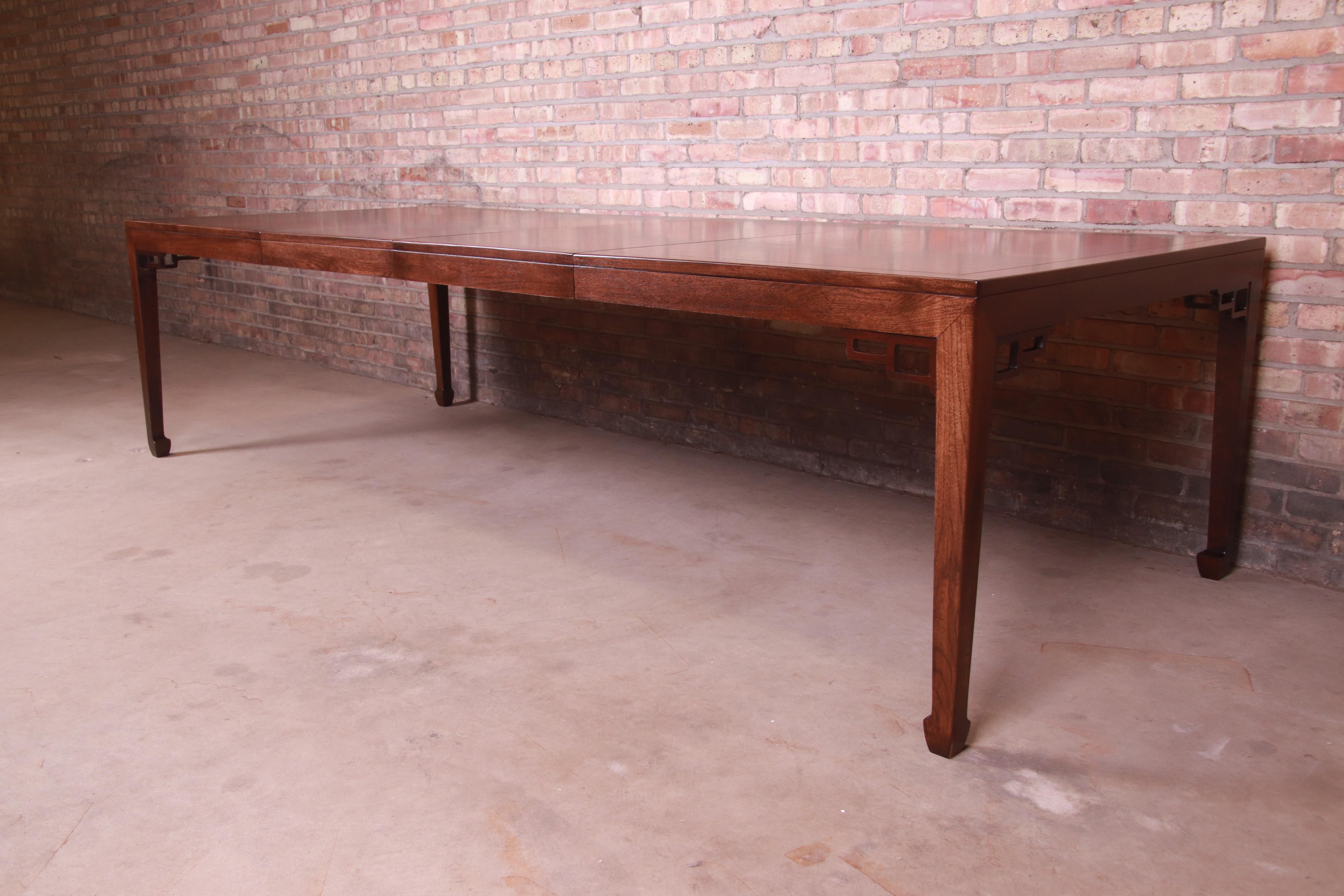 Michael Taylor for Baker Hollywood Regency Burl Walnut Dining Table, Refinished In Good Condition In South Bend, IN