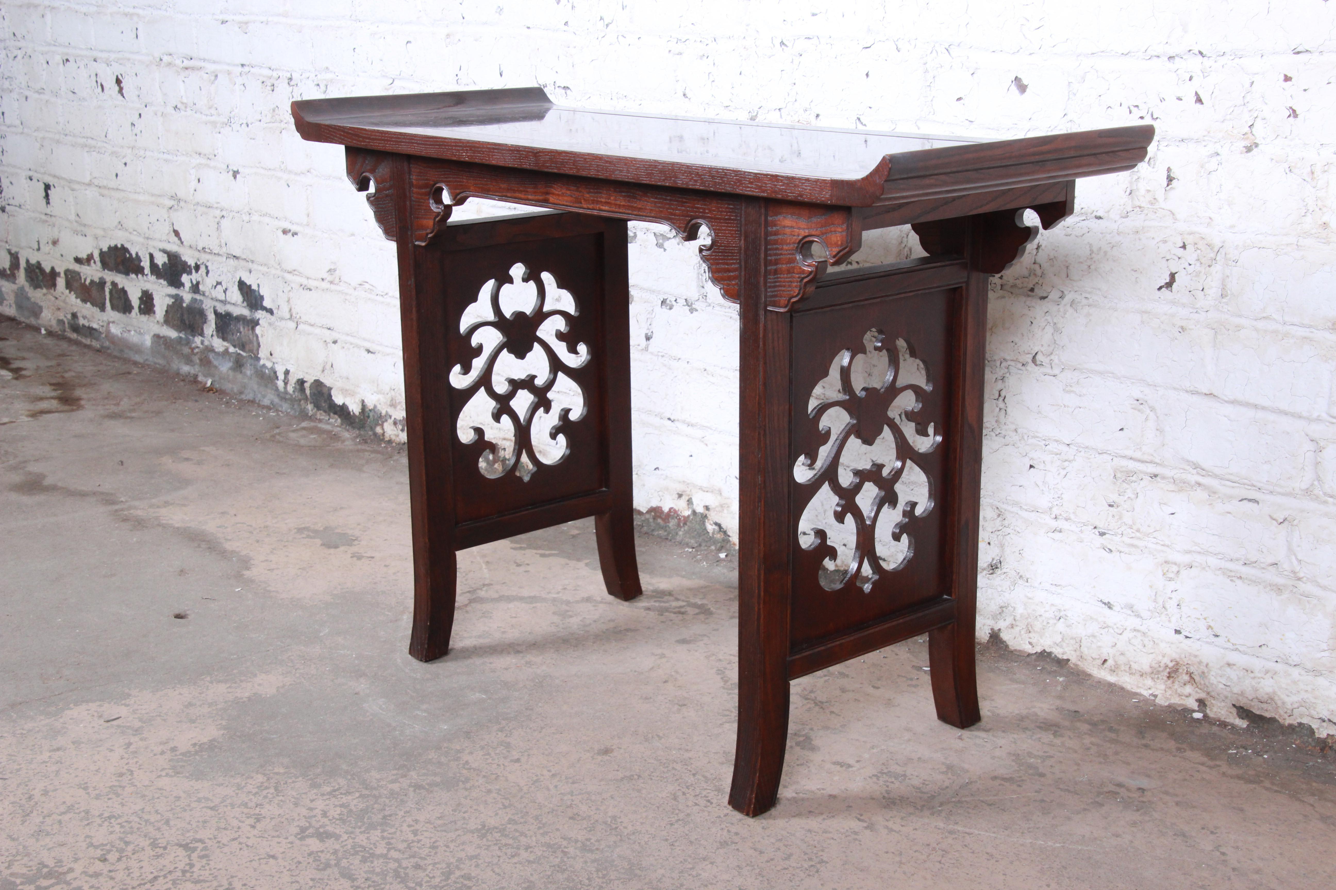American Michael Taylor for Baker Hollywood Regency Chinoiserie Console or Altar Table For Sale