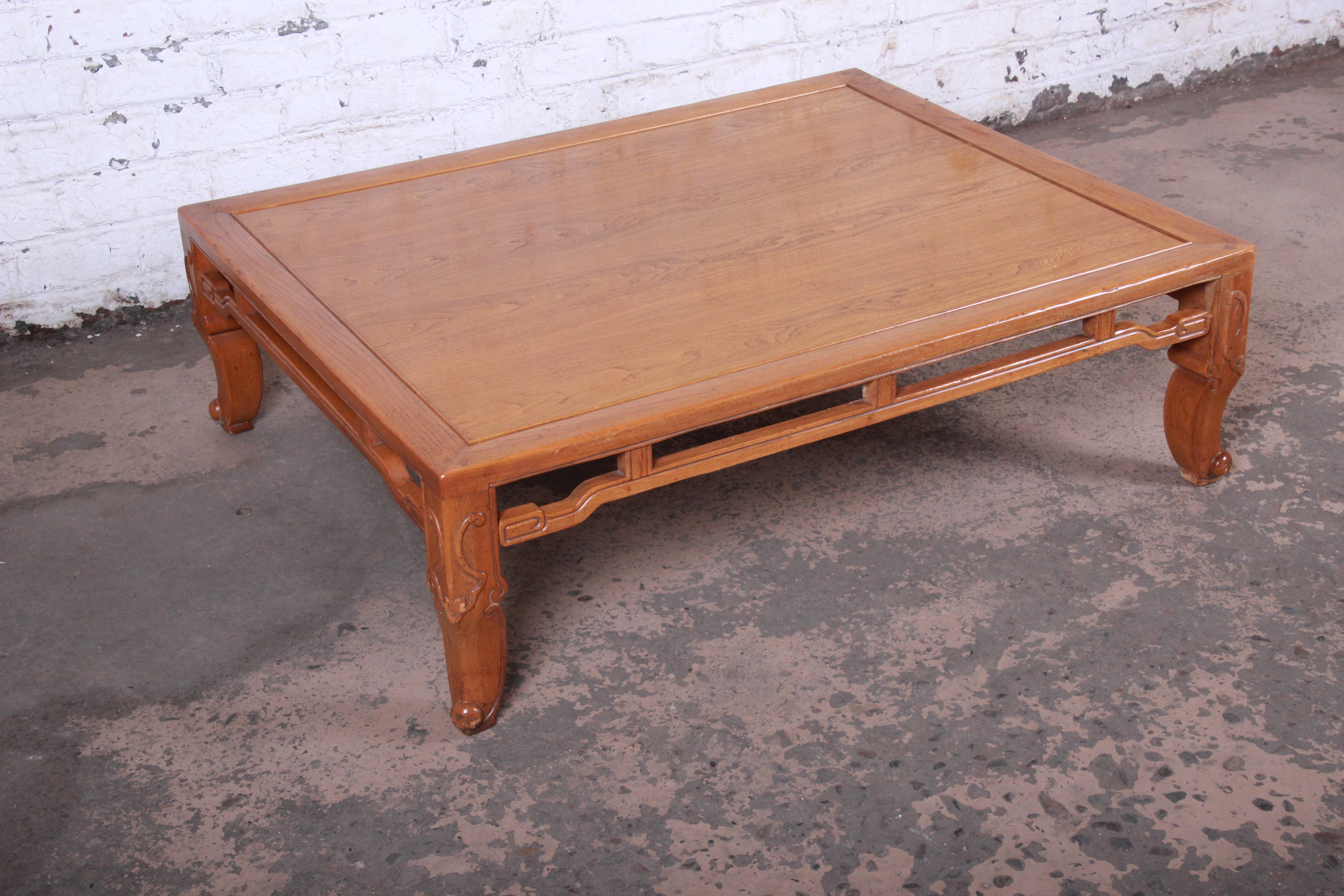 Michael Taylor for Baker Hollywood Regency Chinoiserie Elm Wood Coffee Table In Good Condition In South Bend, IN