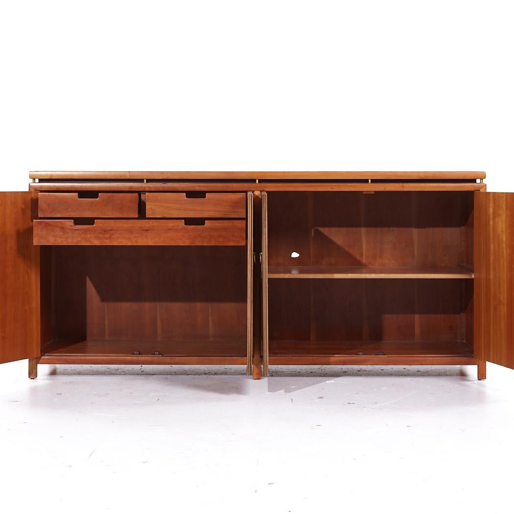 Michael Taylor für Baker Mid Century Fernost-Credenza im Angebot 3