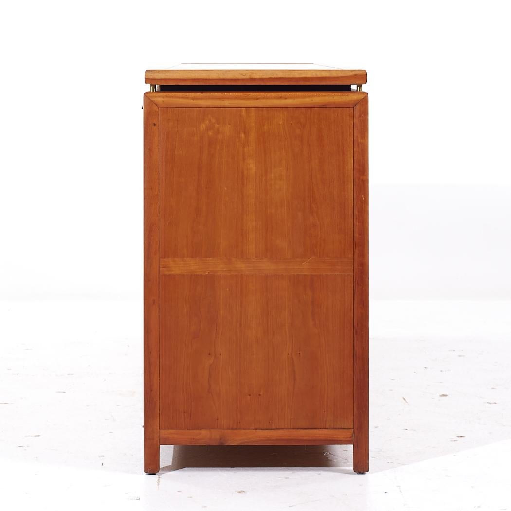Michael Taylor für Baker Mid Century Fernost-Credenza im Zustand „Gut“ im Angebot in Countryside, IL