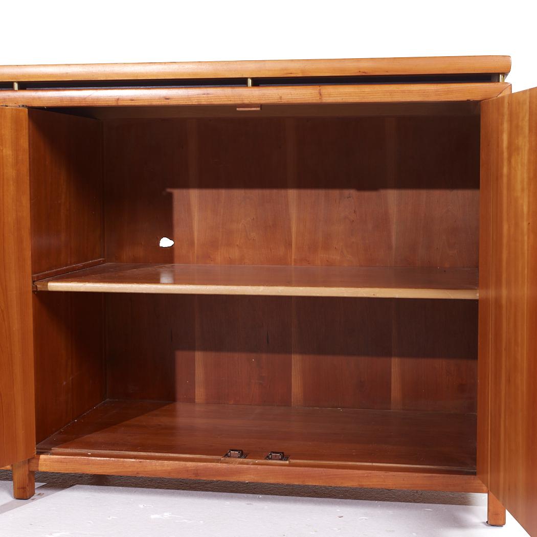 Michael Taylor für Baker Mid Century Fernost-Credenza im Angebot 2