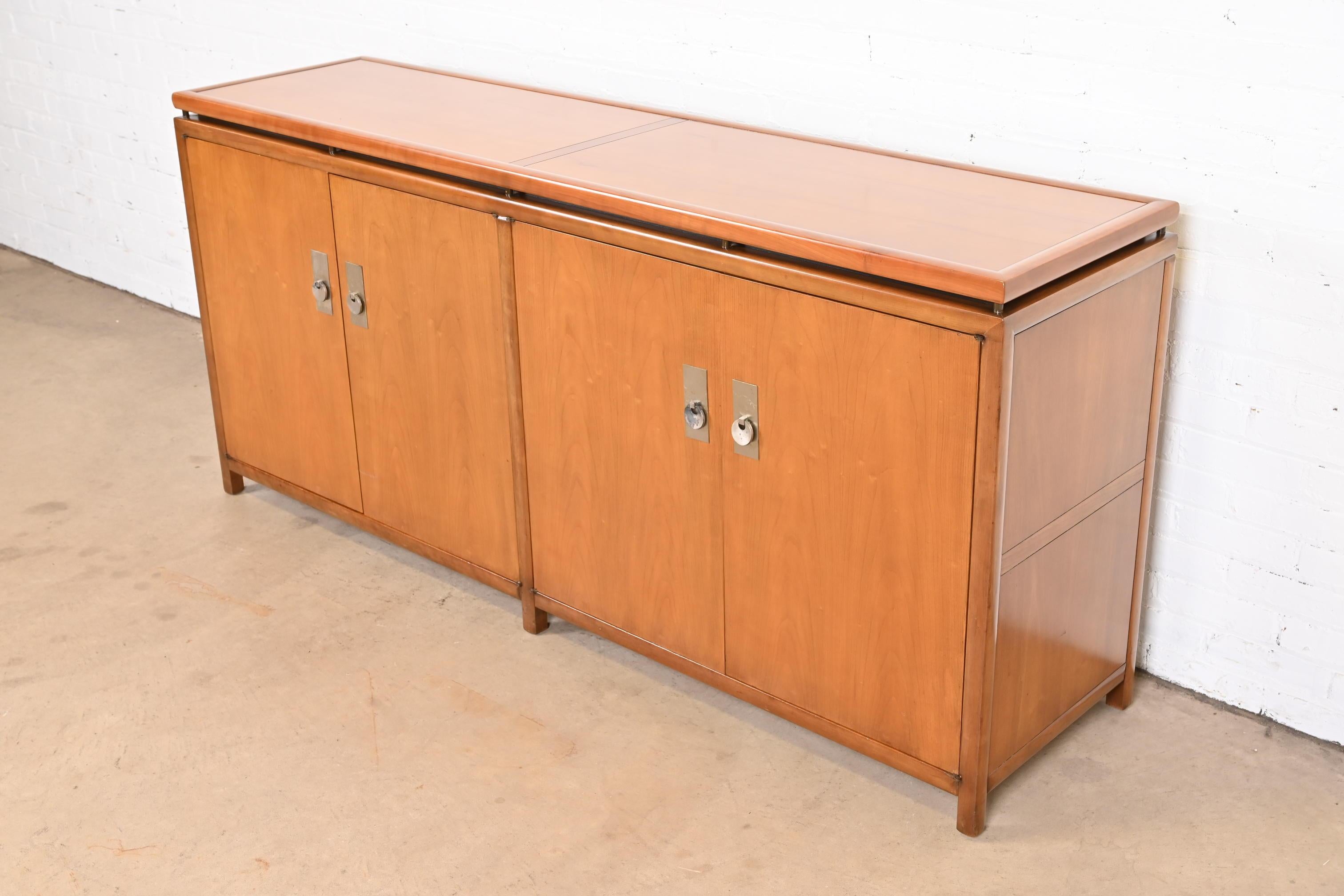 Mid-Century Modern Michael Taylor for Baker Midcentury Hollywood Regency Cherry Sideboard Credenza For Sale