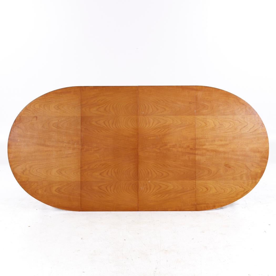 Michael Taylor for Baker Mid Century Walnut Expanding Dining Table with 2 Leaves For Sale 7