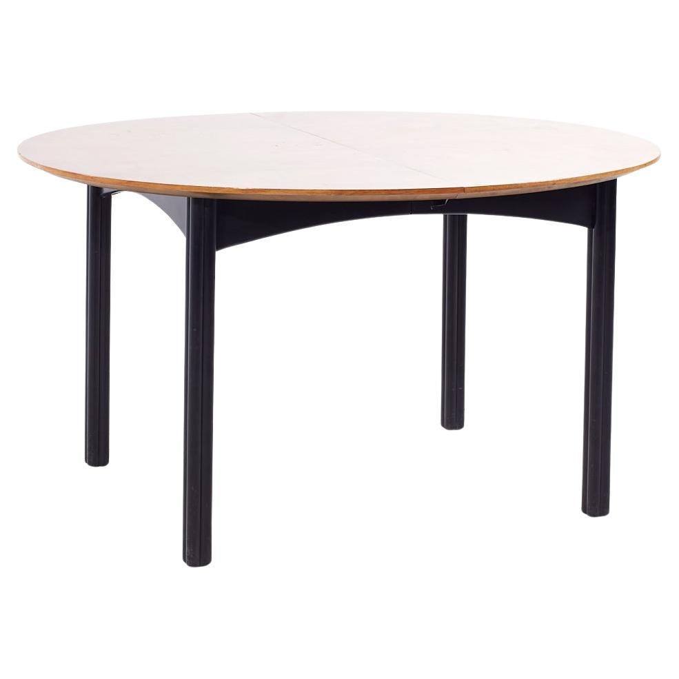 Michael Taylor for Baker Mid Century Table de salle à manger extensible en noyer avec 2 abattants en vente