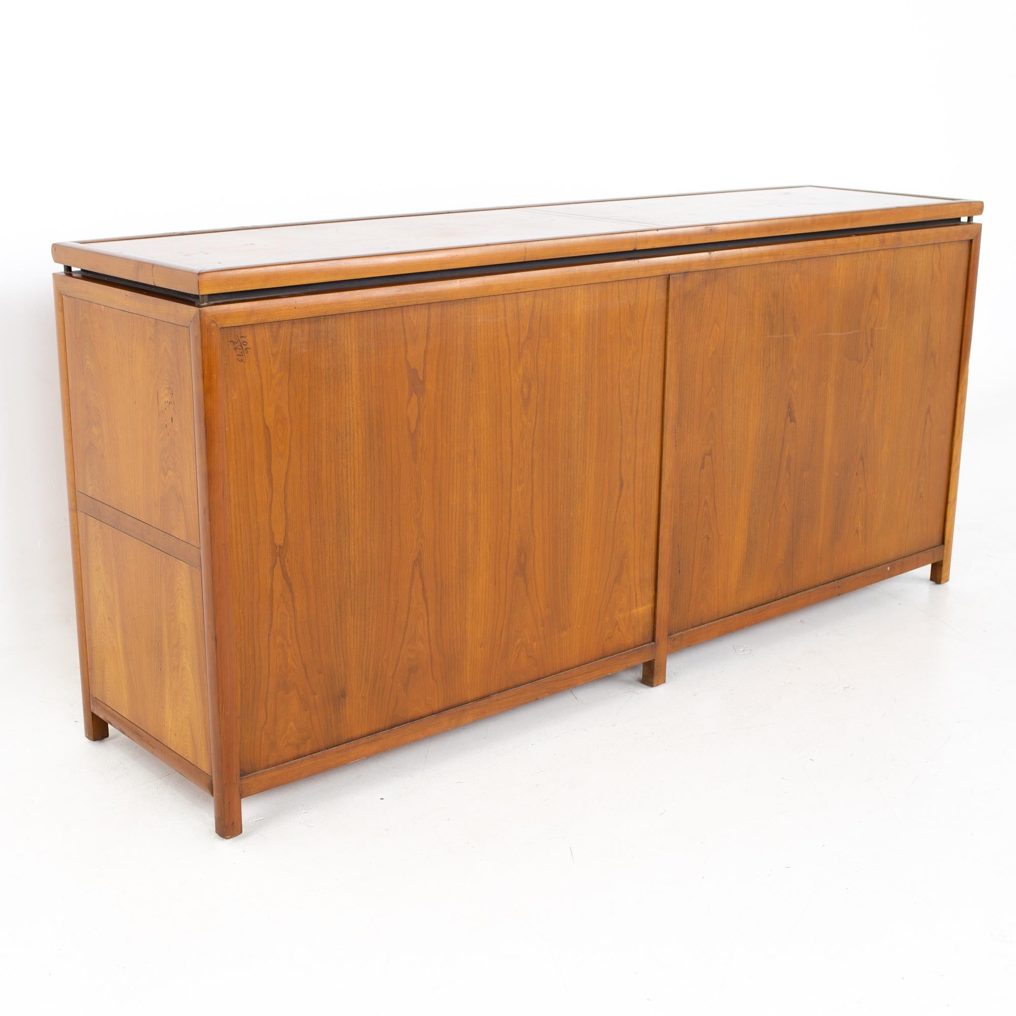 Wood Michael Taylor for Baker New World Collection MCM Sideboard Buffet Credenza