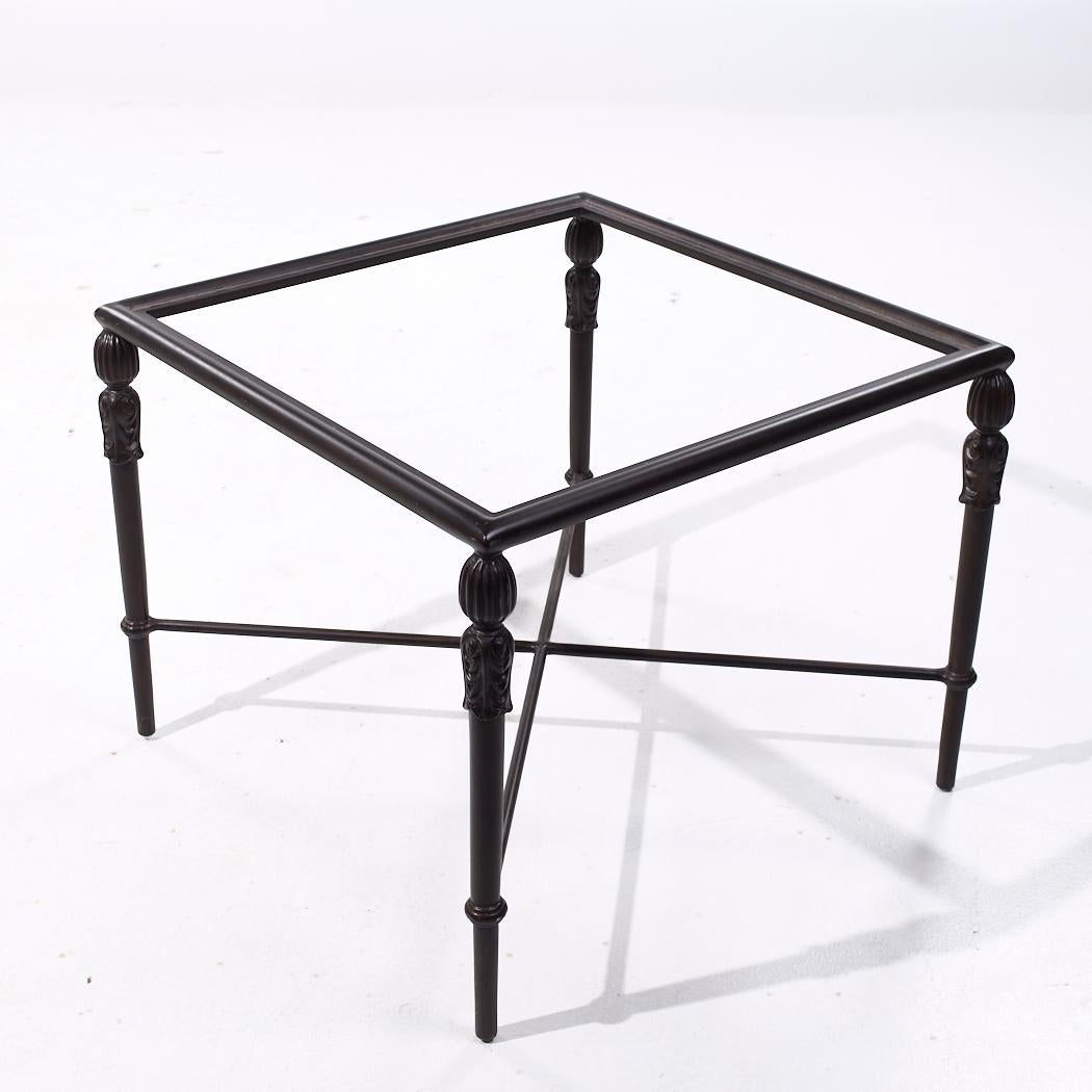 Michael Taylor Montecito Collection Mid Century Metall und Glas Beistelltisch im Angebot 1