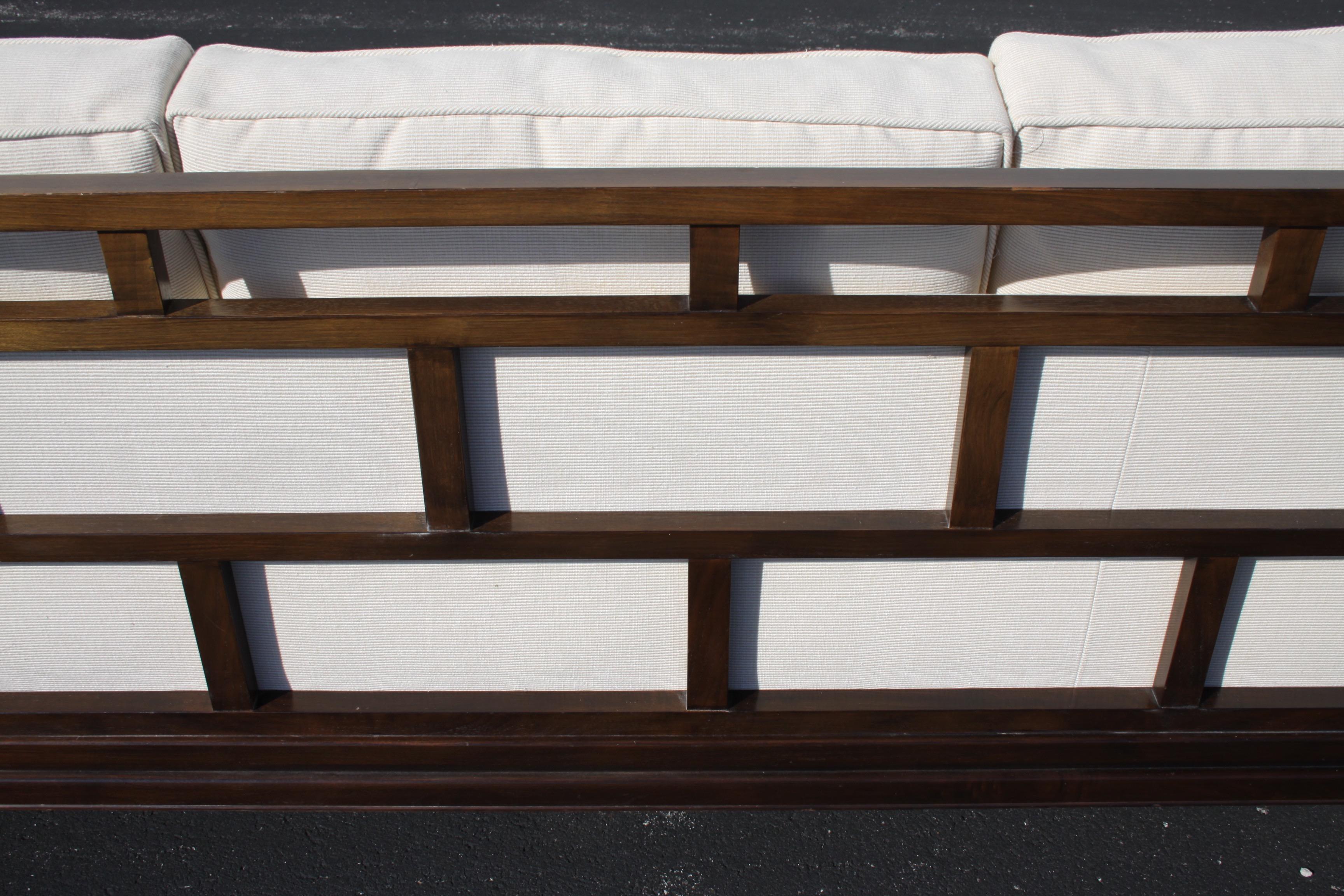 Michael Taylor Sofa pour Baker Furniture Co. - Far East Collection - vers 1950 en vente 10