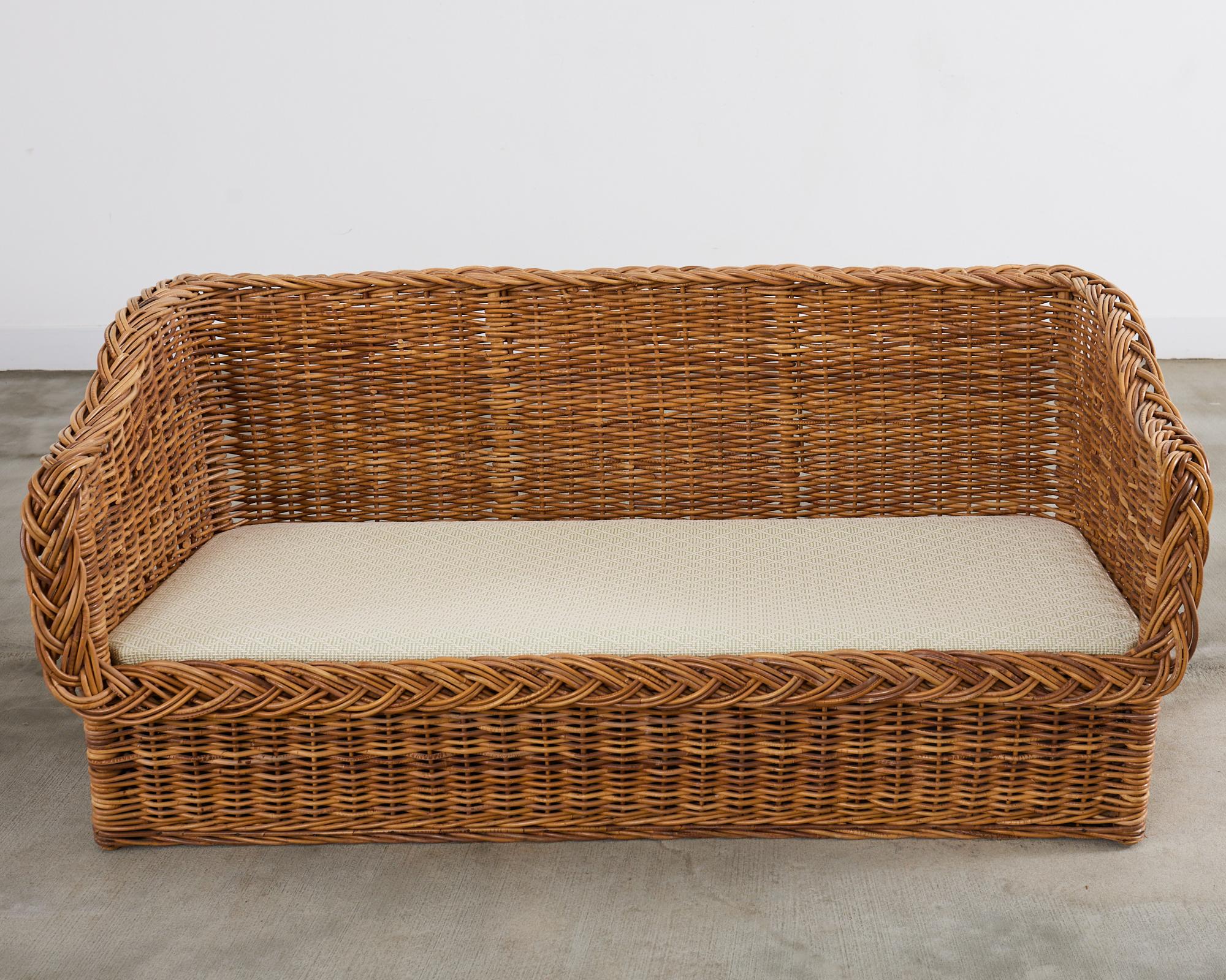 Fauteuil de style Michael Taylor en osier et rotin Scalamandre en vente 1