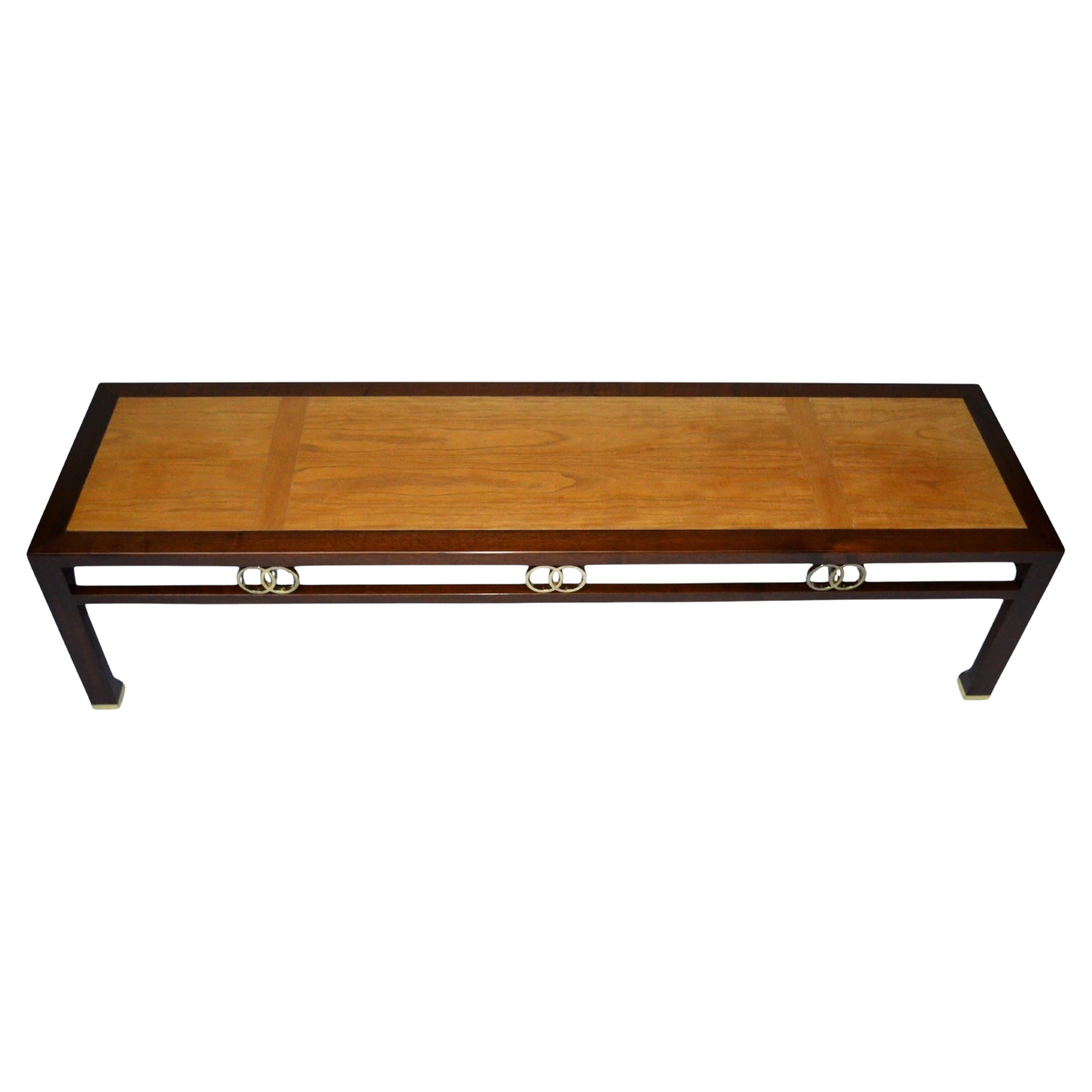 Michael Taylor, Table basse en noyer conçue pour Baker en vente