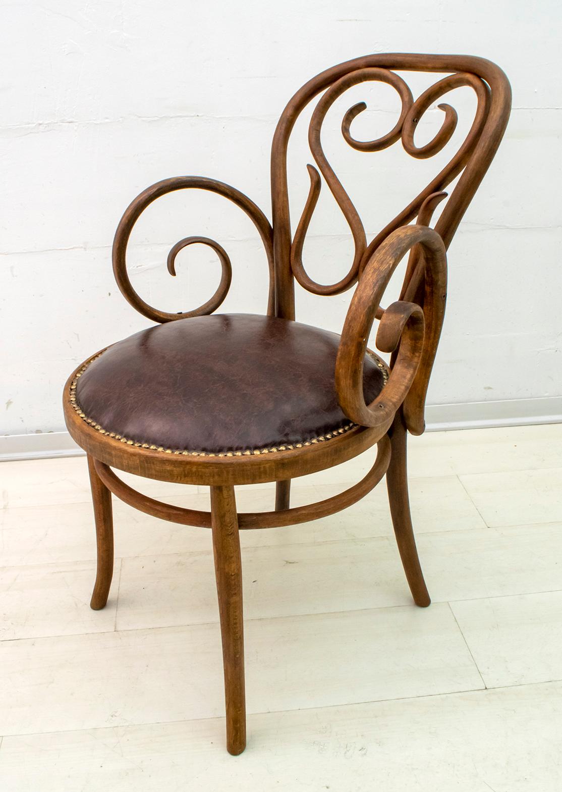 Late 19th Century Michael Thonet Art Nouveau Austria Coffee Chair Nr.4 for Thonet, 1890s