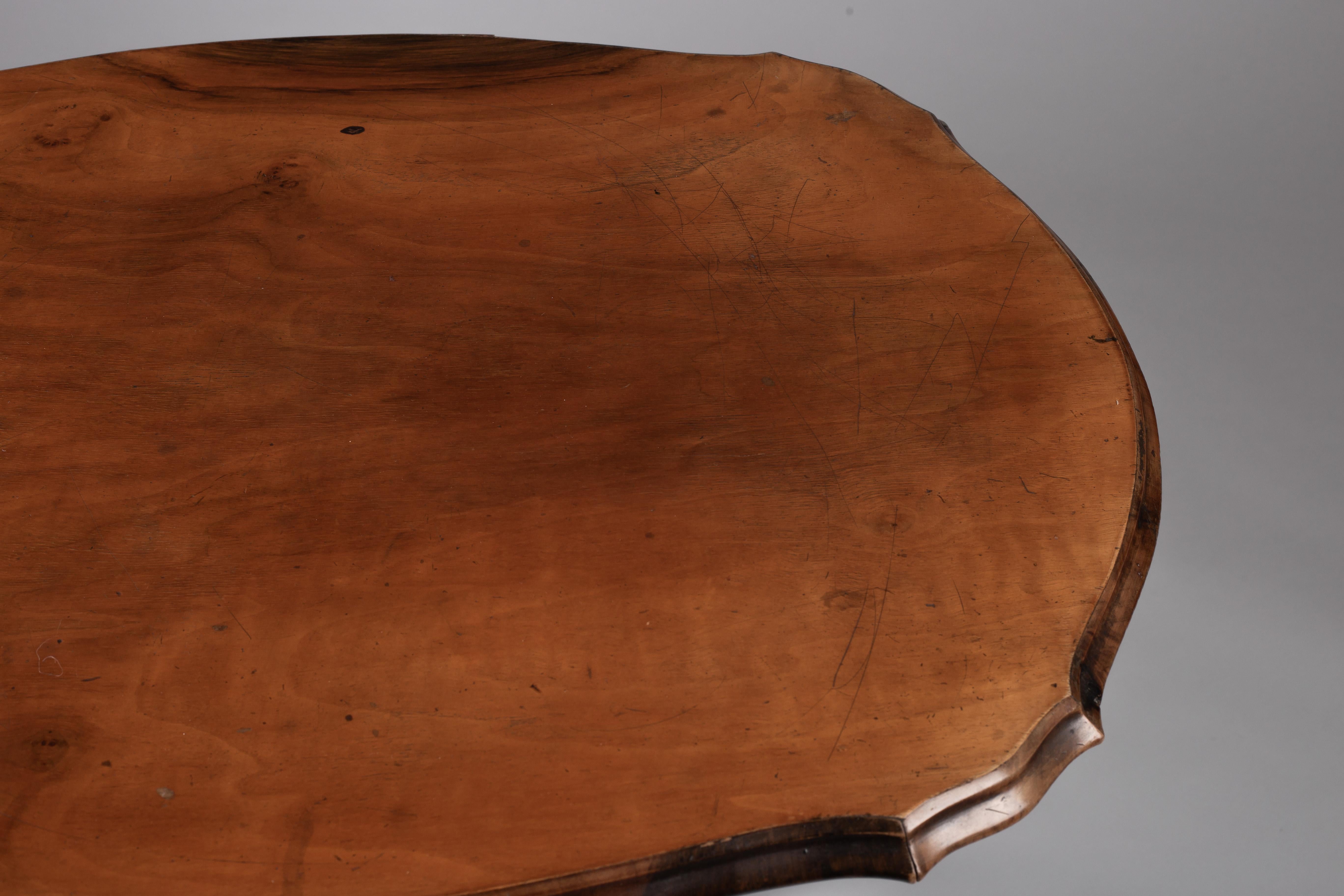 Michael Thonet, table d'appoint en bois courbé du XIXe siècle n° 1, Autriche en vente 5