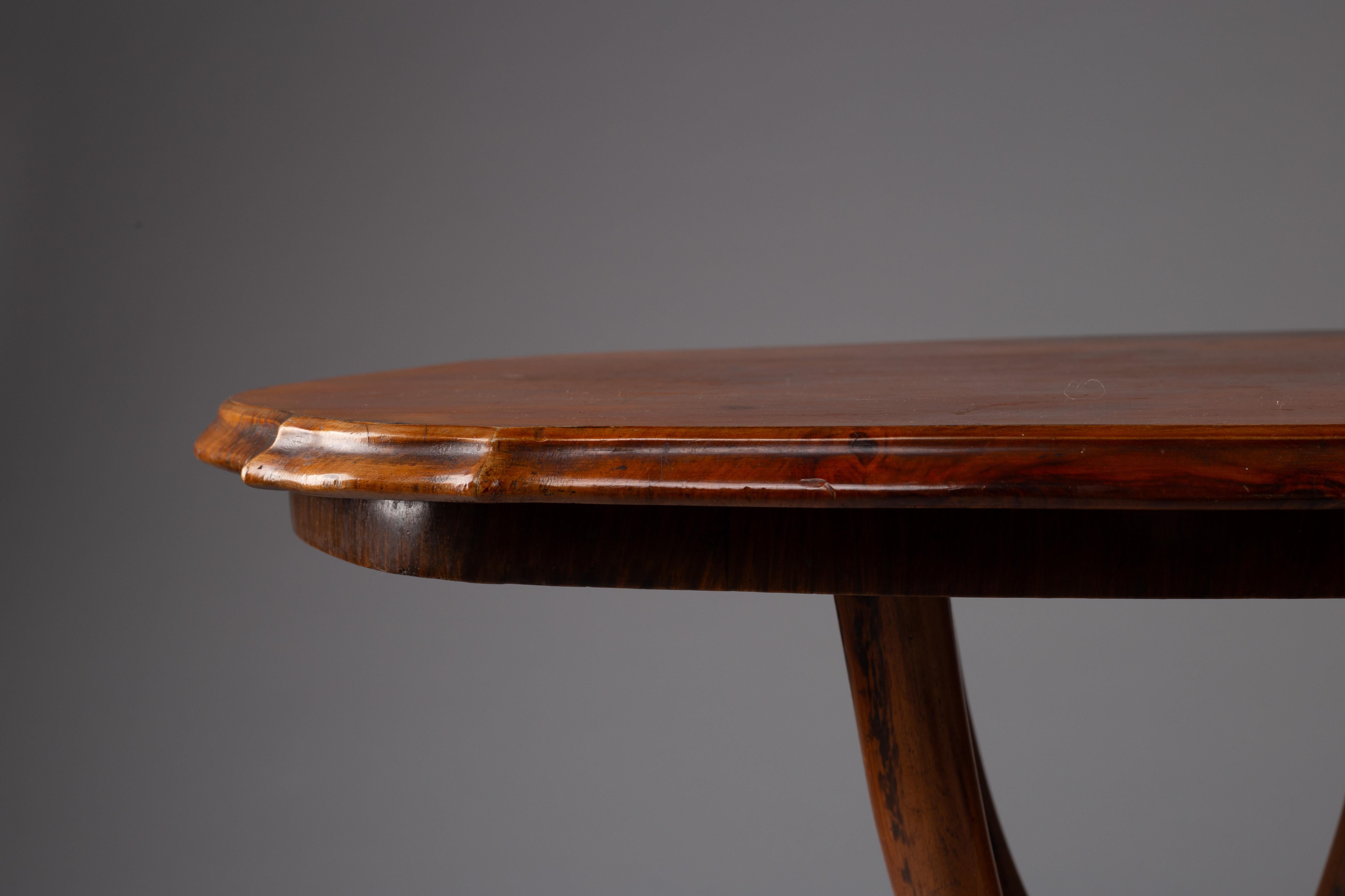 Michael Thonet, table d'appoint en bois courbé du XIXe siècle n° 1, Autriche en vente 6