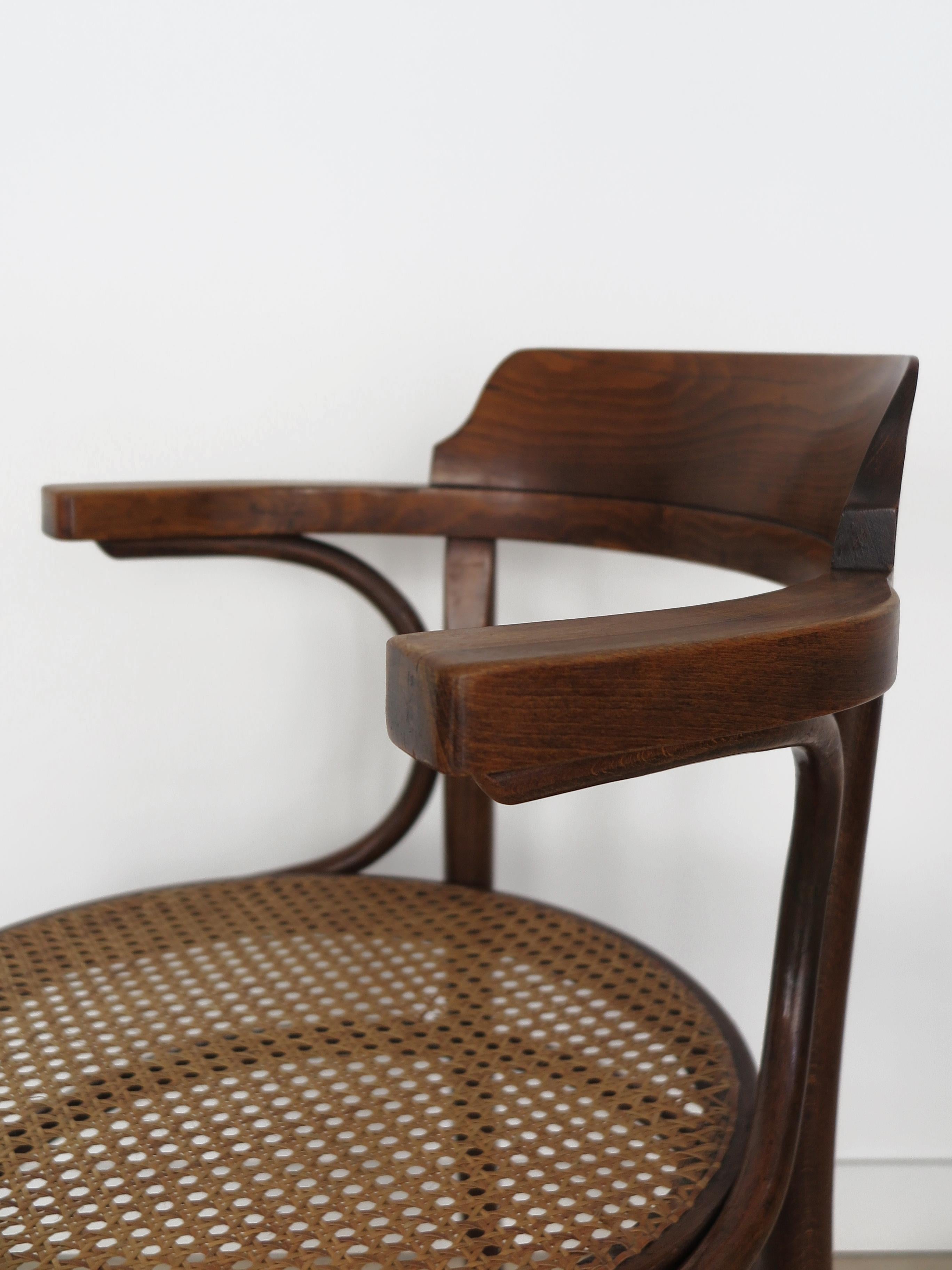 Michael Thonet für Thonet Wood Vienna Stroh Esszimmerstühle 1930s im Angebot 9