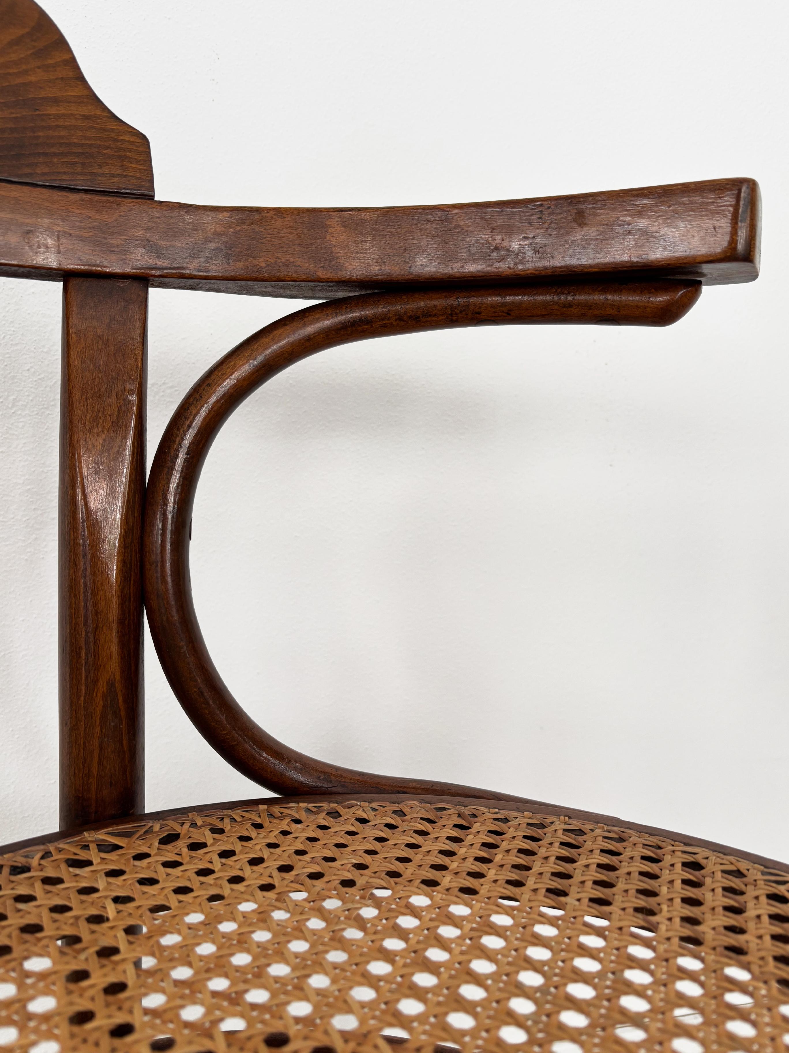 Michael Thonet für Thonet Wood Vienna Stroh Esszimmerstühle 1930s im Angebot 12