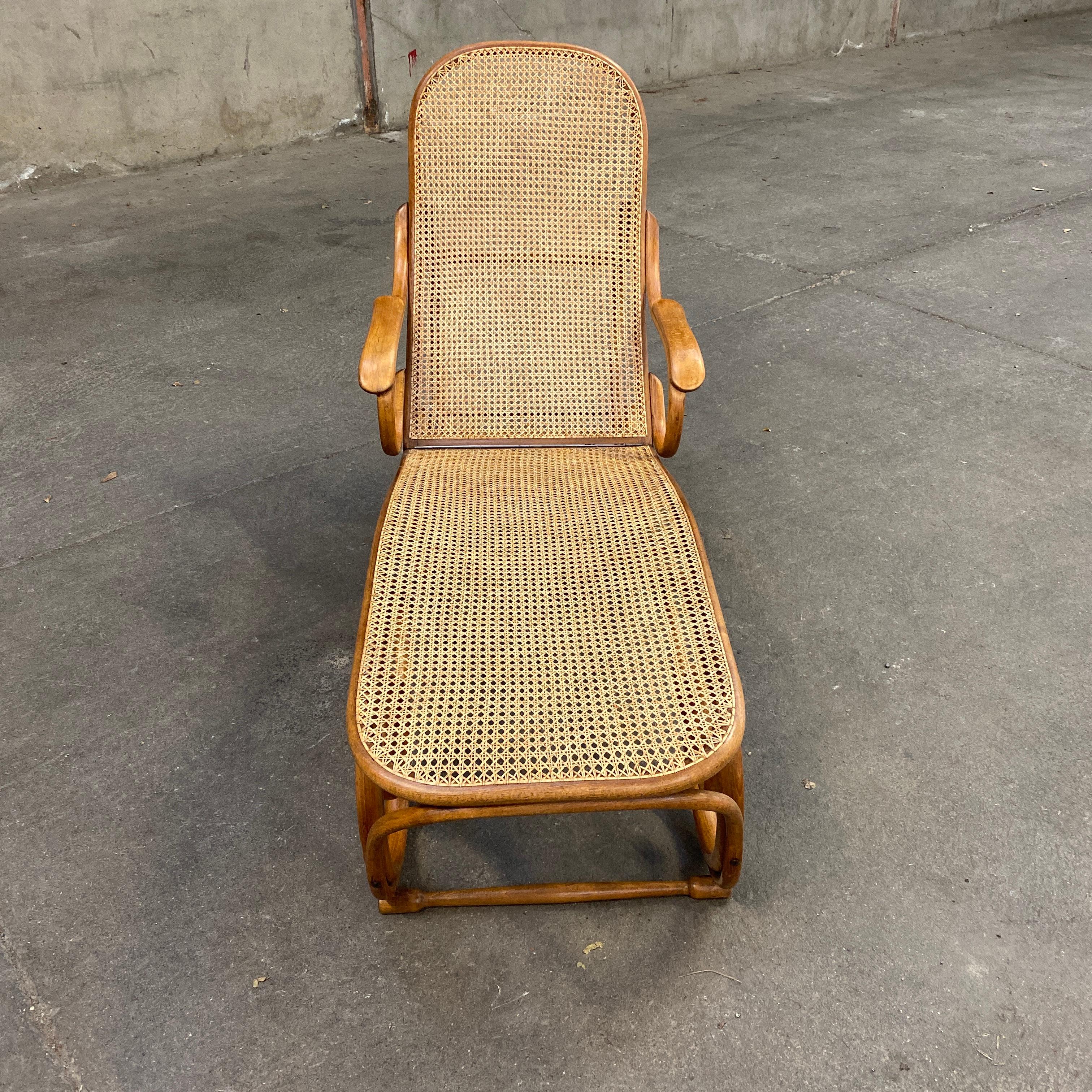 chaise longue thonet