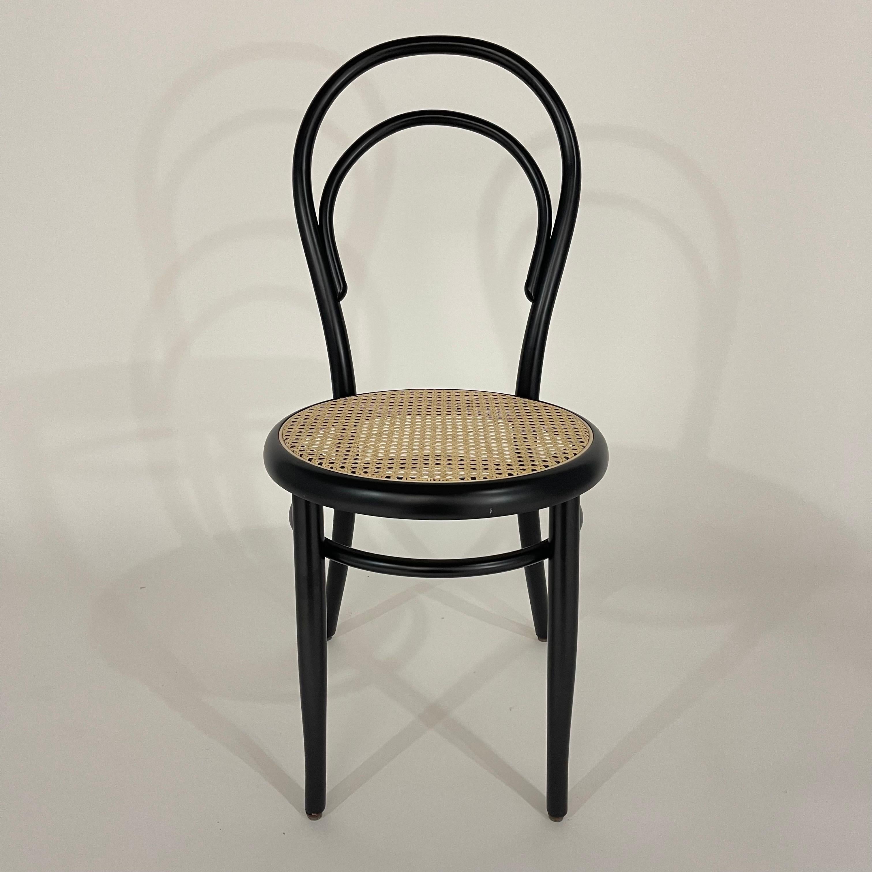 Michael Thonet N. 14 Bistro Dining Chair, Austria For Sale 7