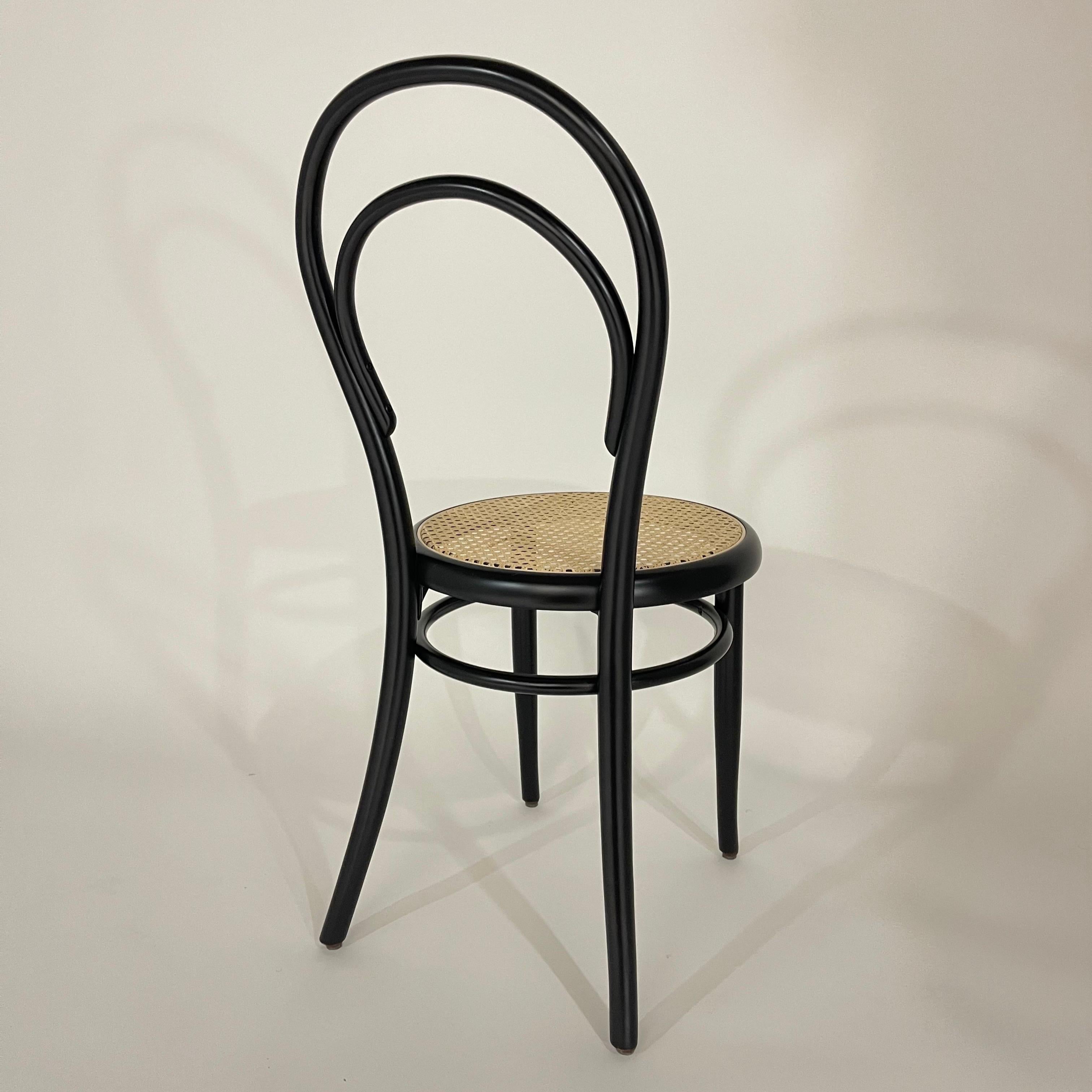 Michael Thonet N. 14 Bistro Dining Chair, Austria For Sale 12